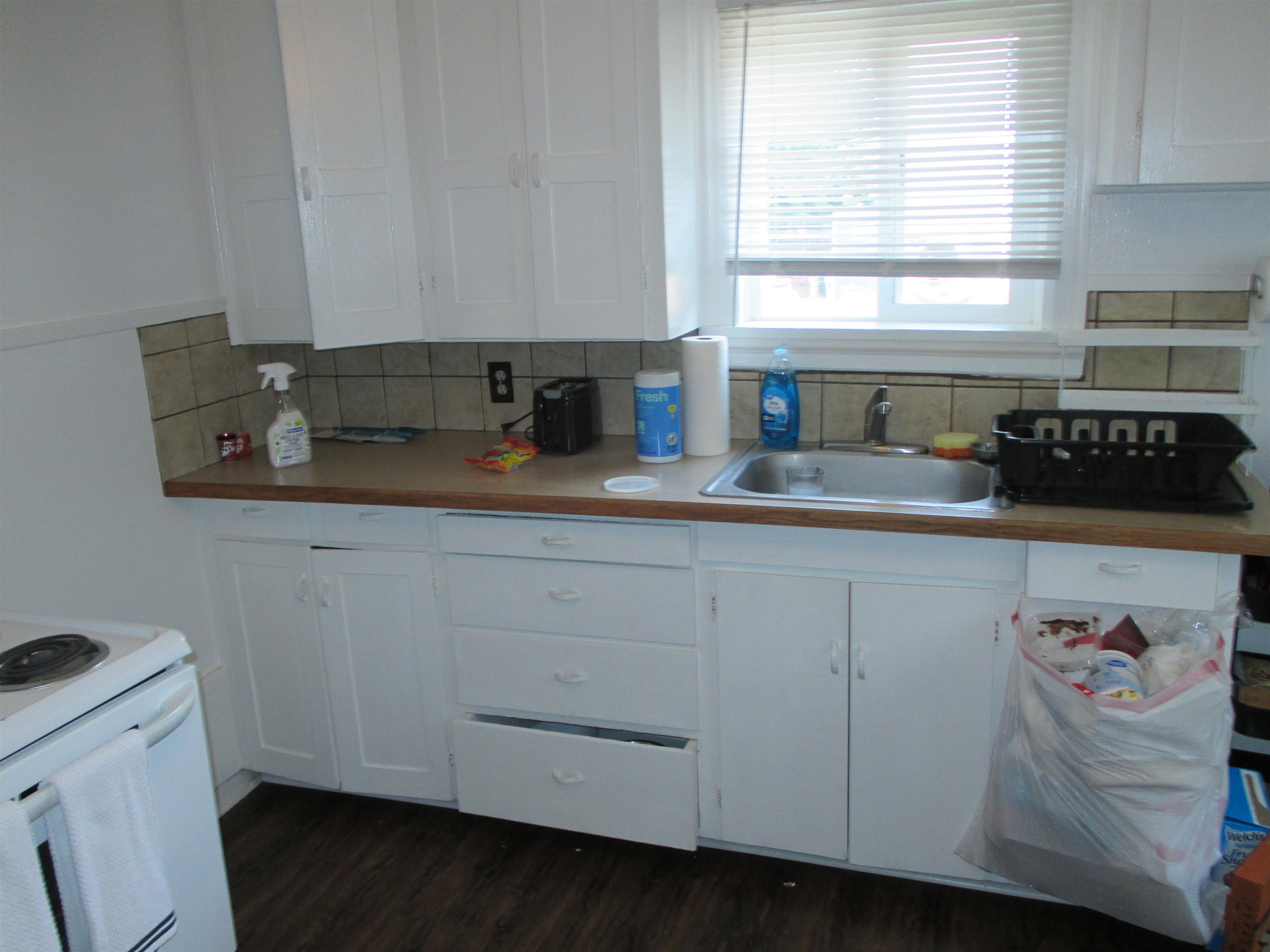 905 NE Lake St - Photo 19