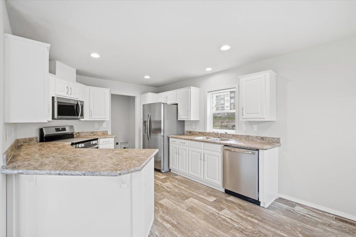 11920 E Mansfield Ave - Photo 8