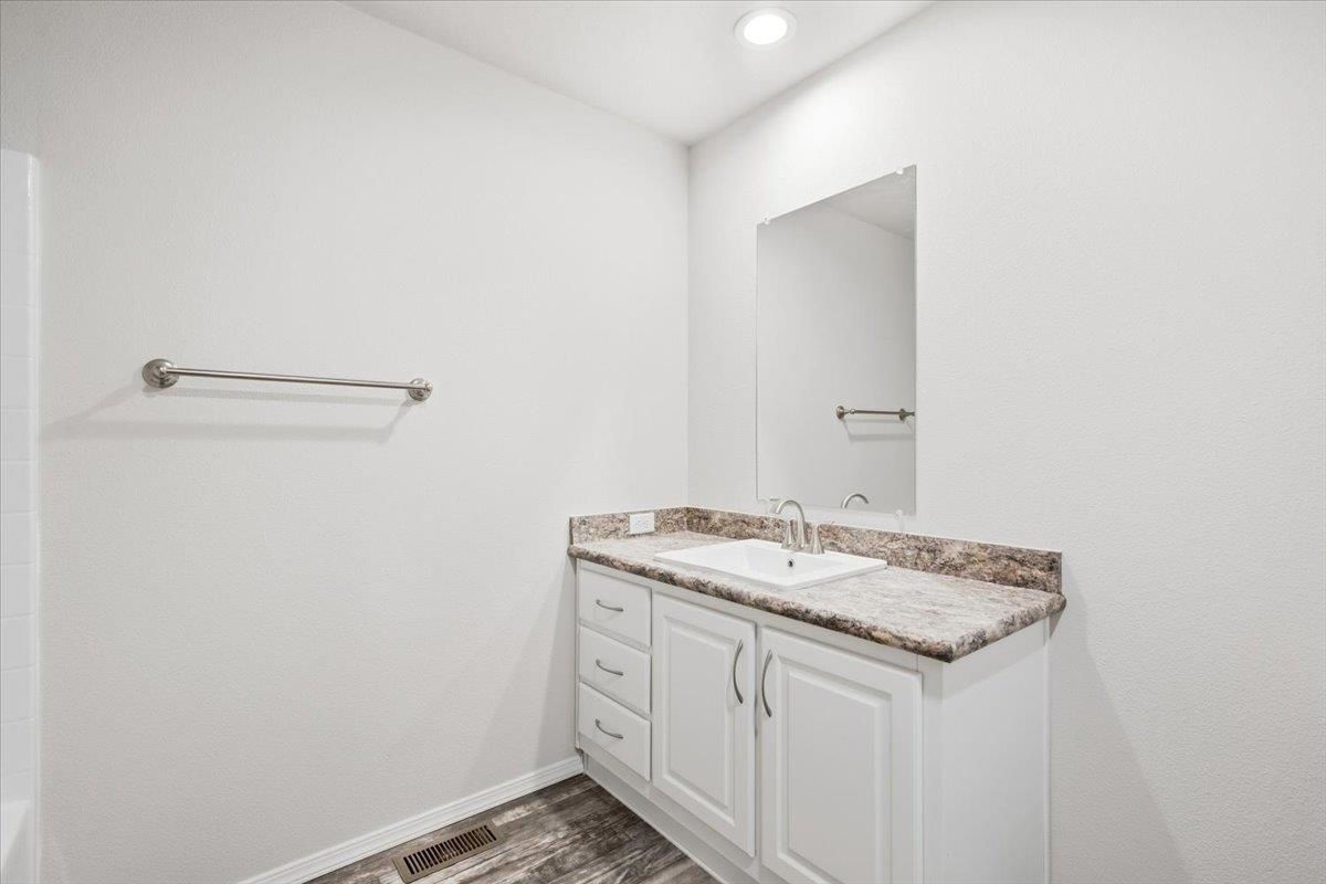11920 E Mansfield Ave - Photo 17