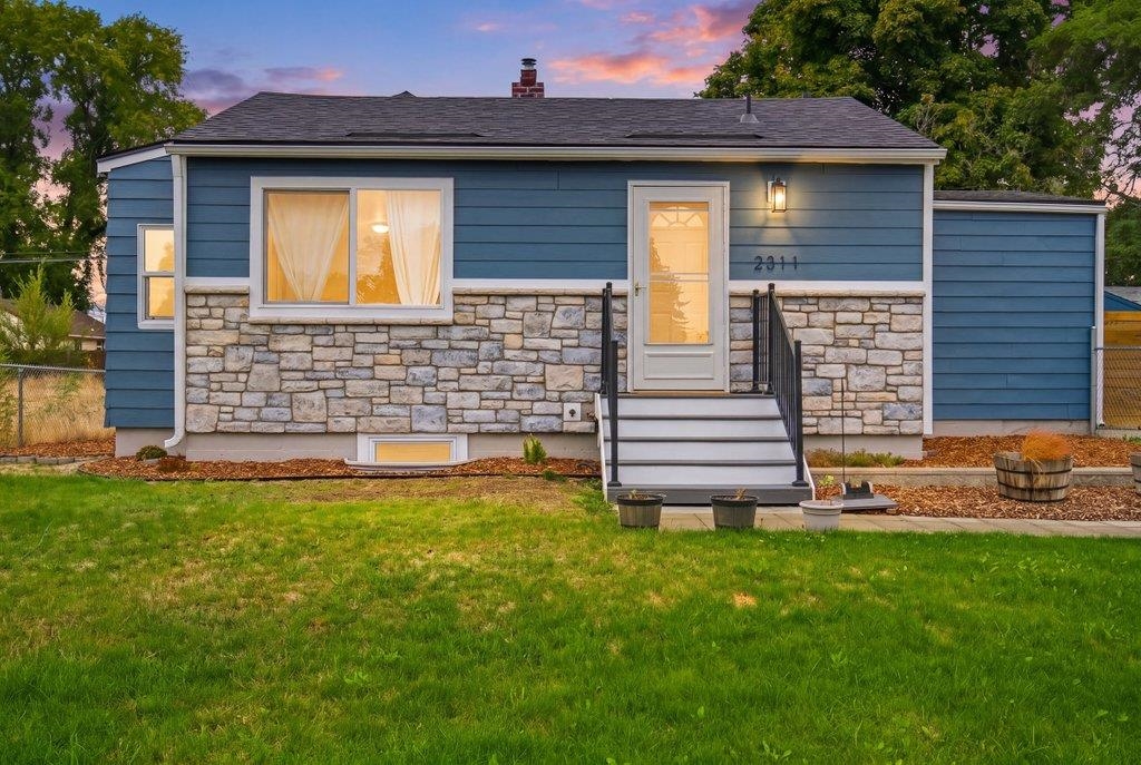 2311 E Rich Ave - Photo 1