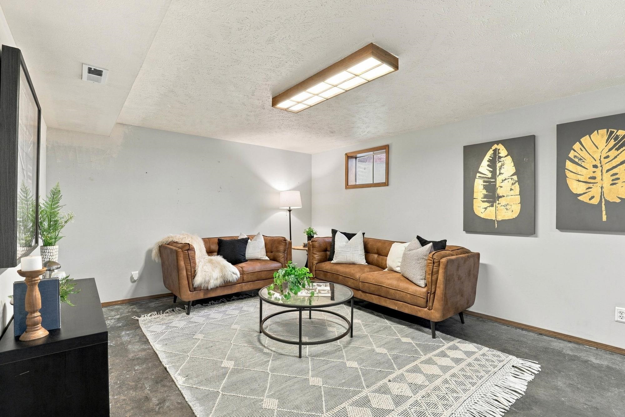 13216 E 12th Ave - Photo 20