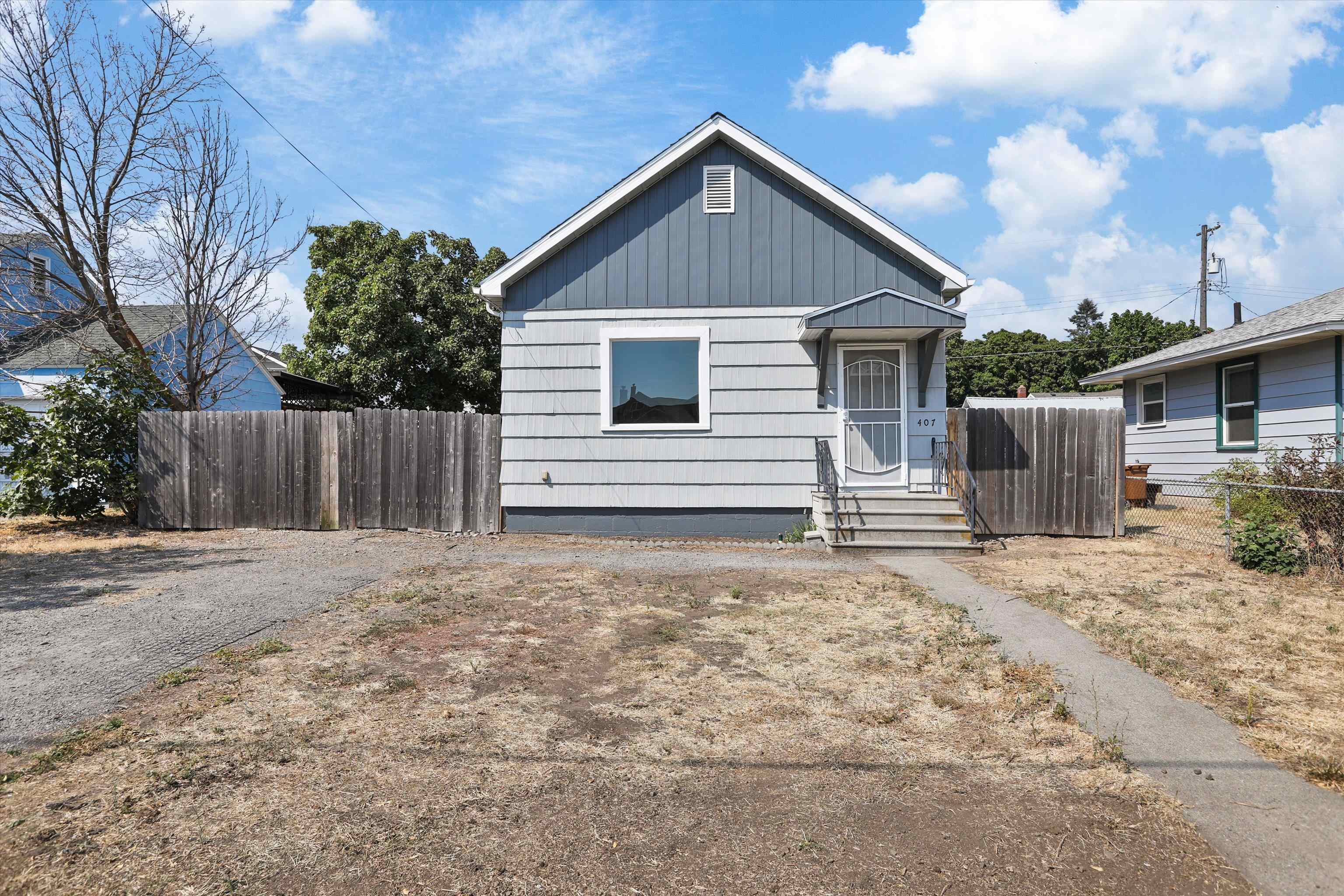 407 E Dalton Ave - Photo 1