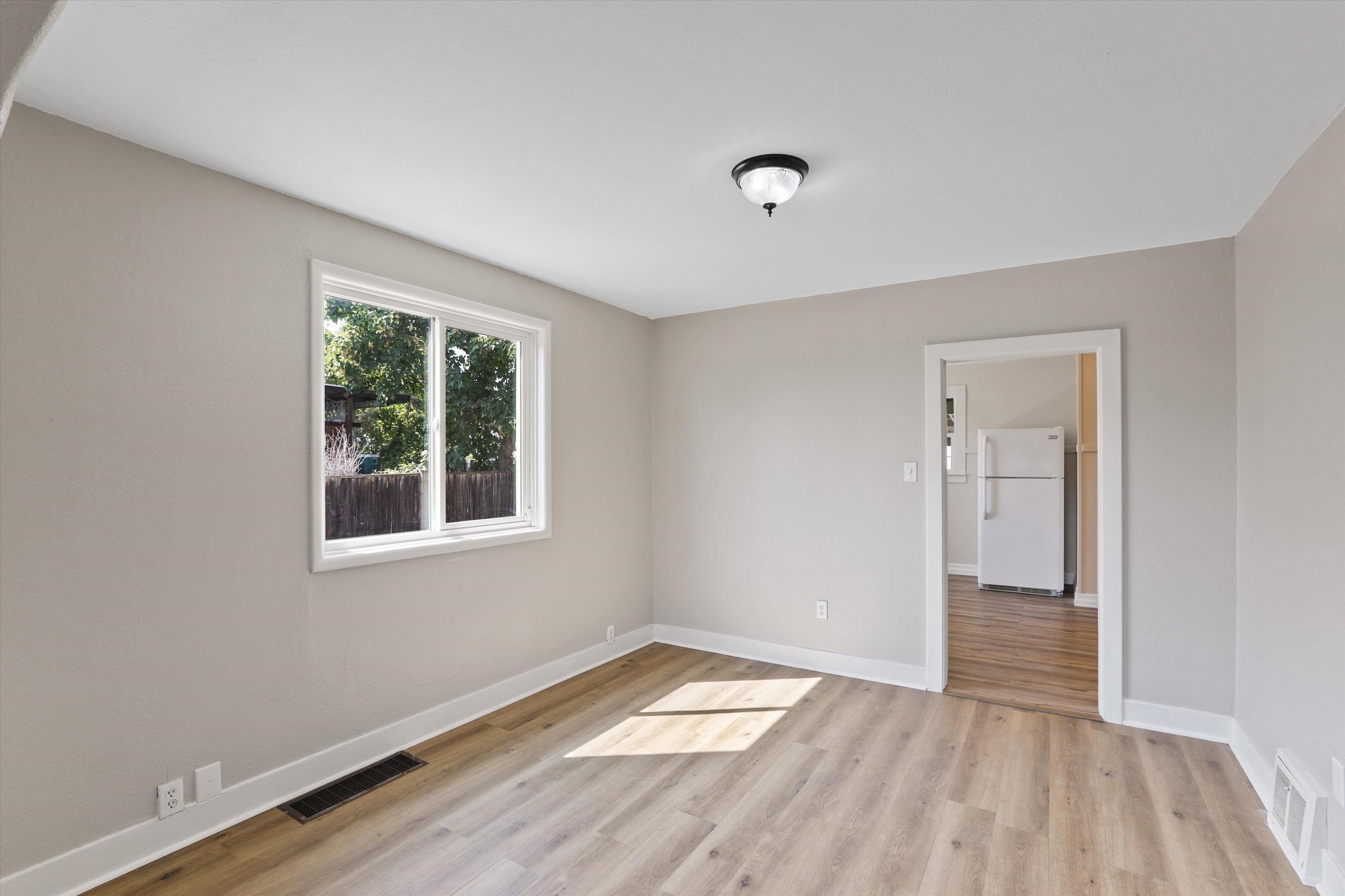 407 E Dalton Ave - Photo 10