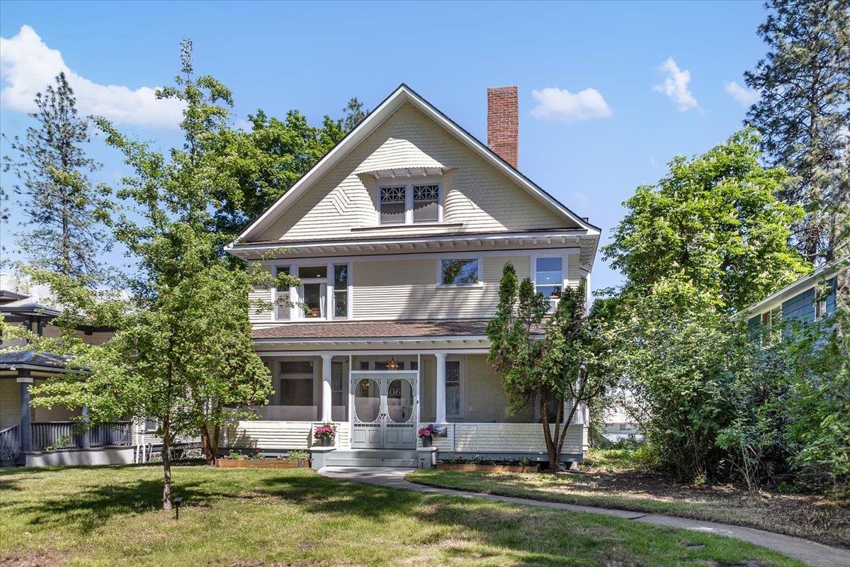 1806 W 9th Ave - Photo 1