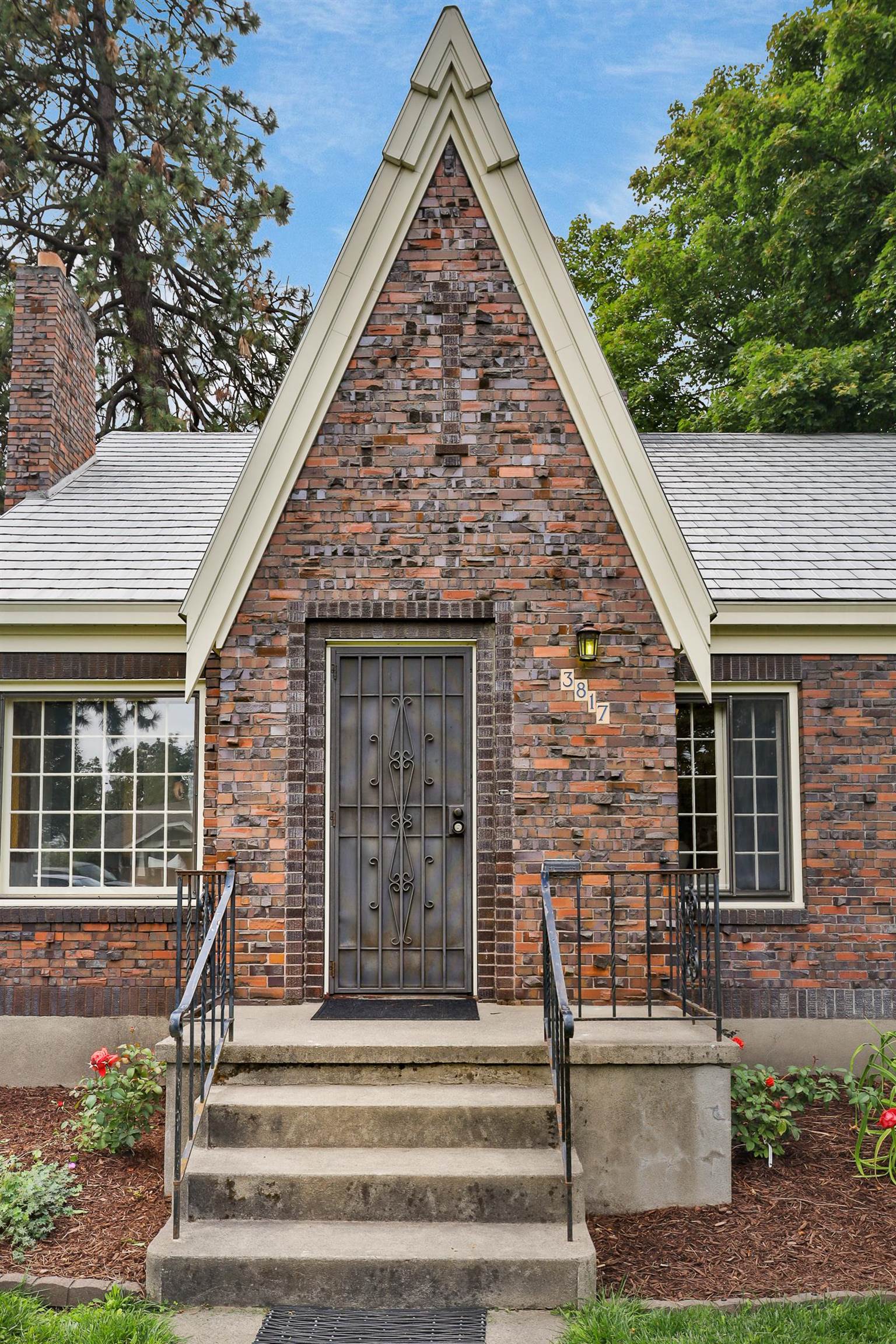 3817 N Normandie St - Photo 4