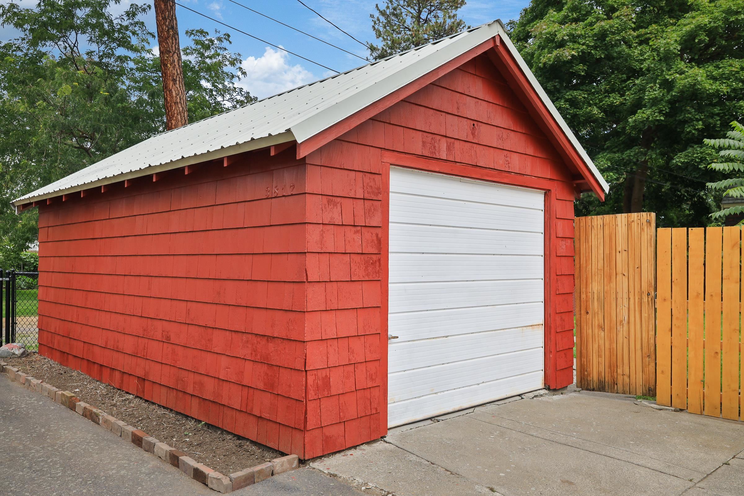 3817 N Normandie St - Photo 29