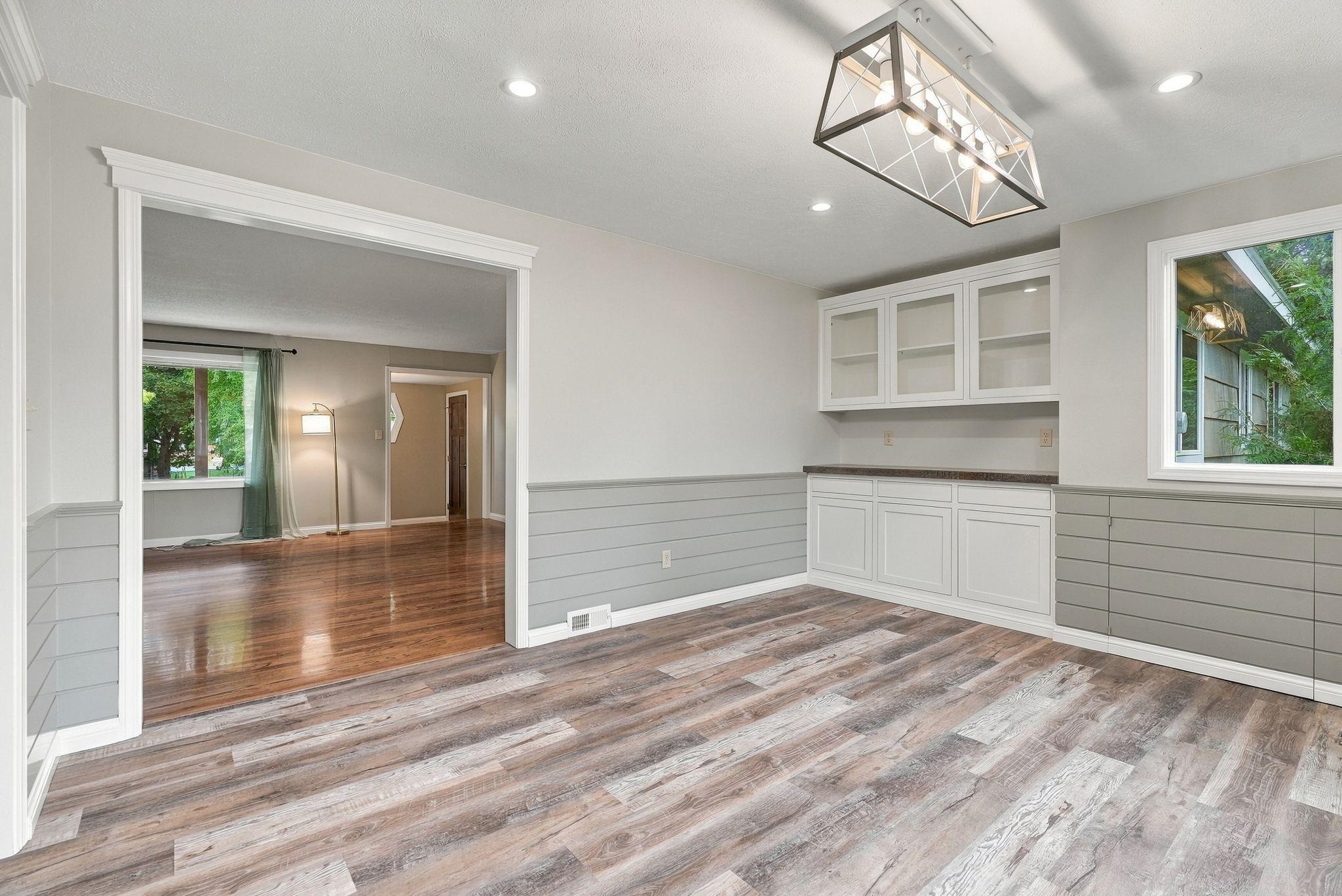 307 W Graves Rd - Photo 8