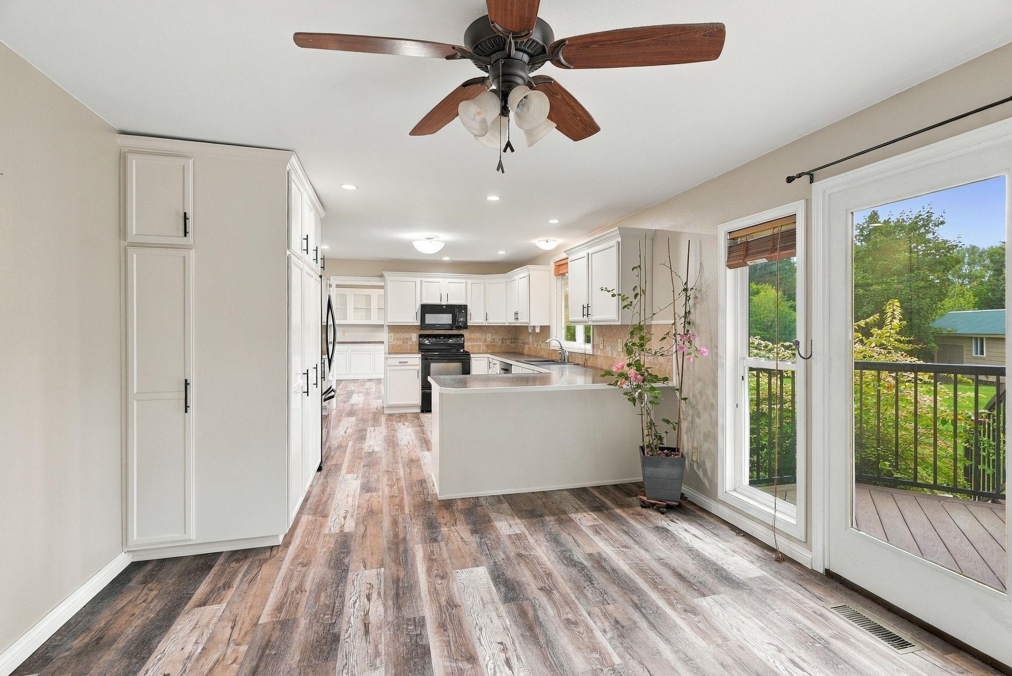 307 W Graves Rd - Photo 12