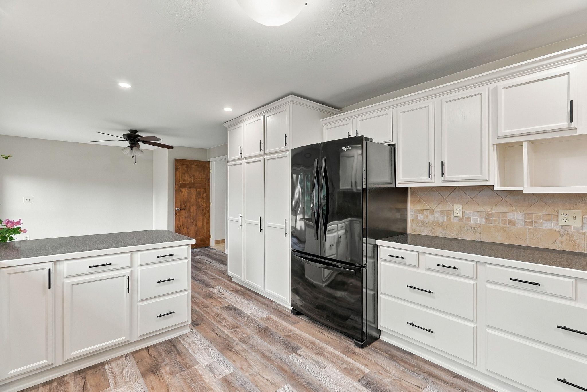 307 W Graves Rd - Photo 16