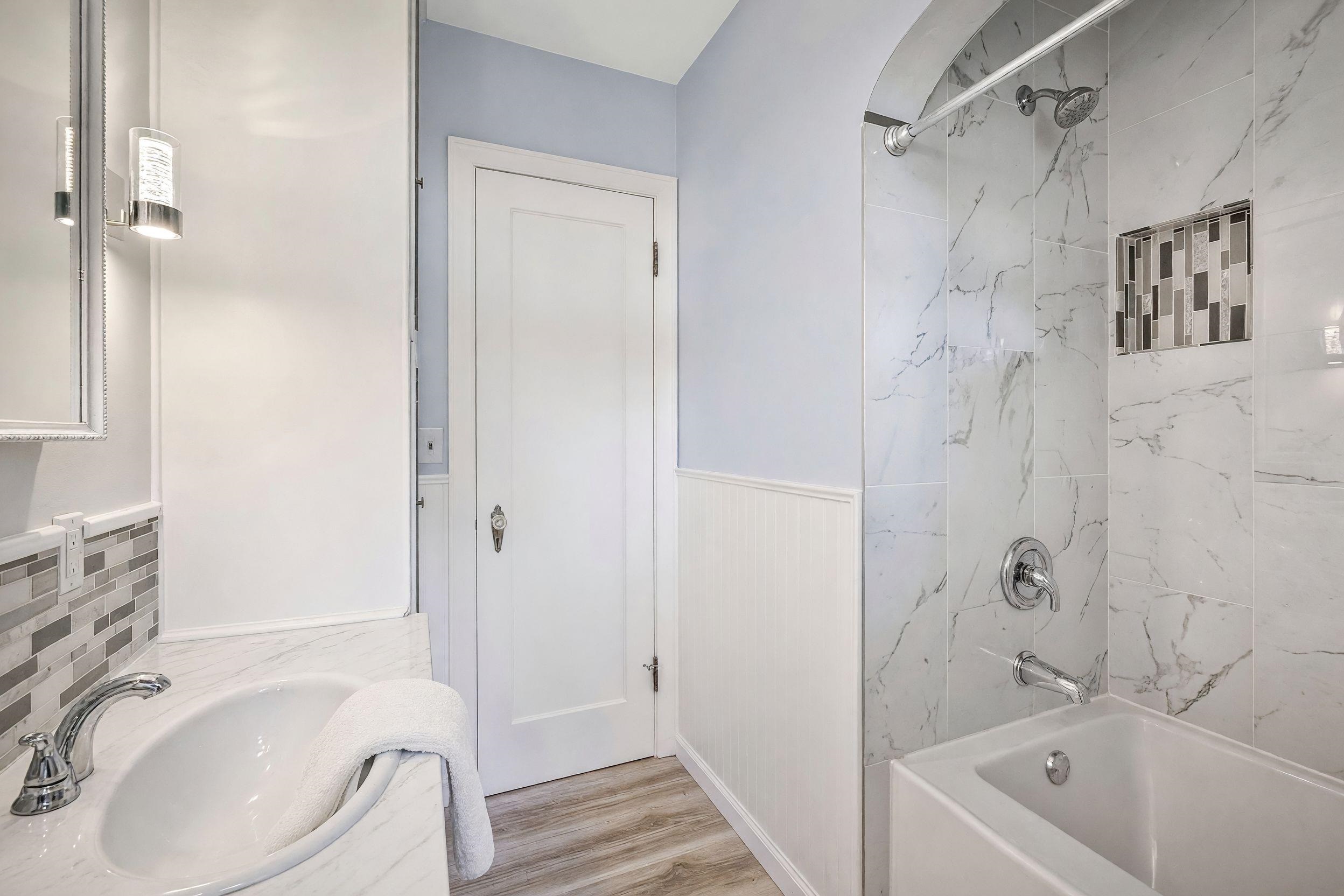 3817 N Normandie St - Photo 17