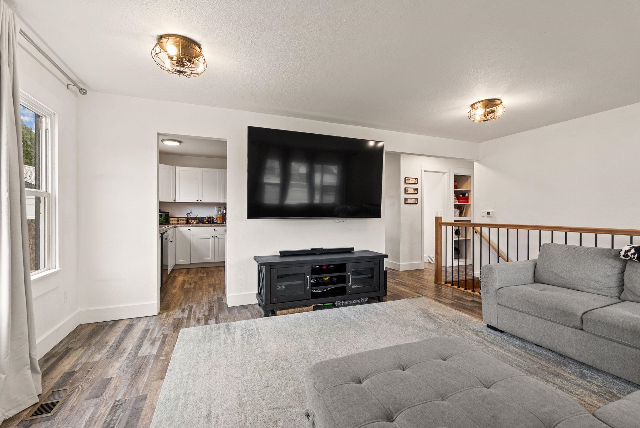 11202 E Broadway Ave - Photo 5