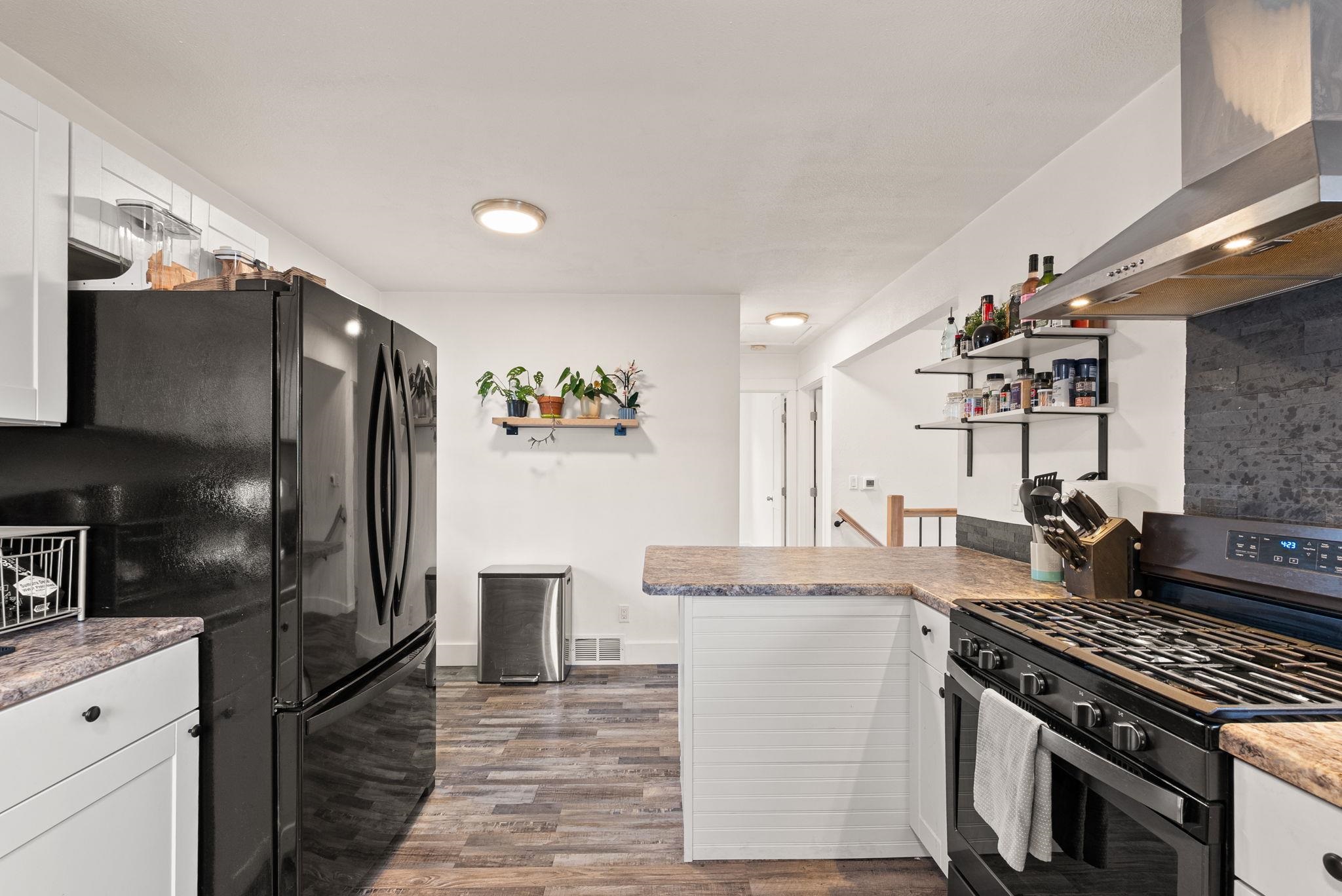 11202 E Broadway Ave - Photo 13