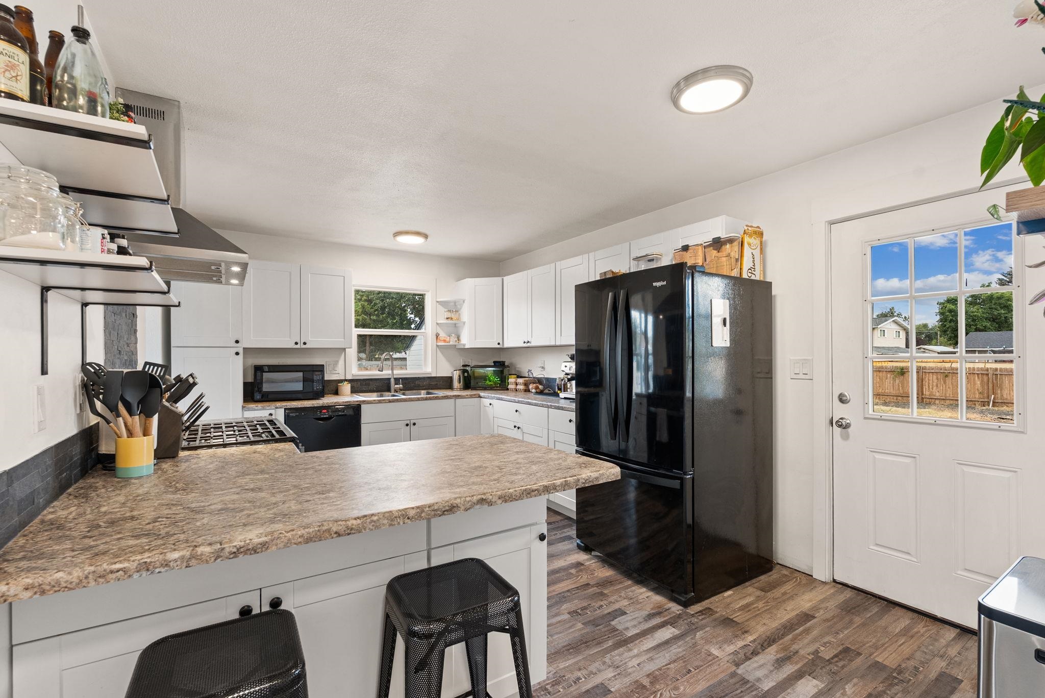 11202 E Broadway Ave - Photo 14