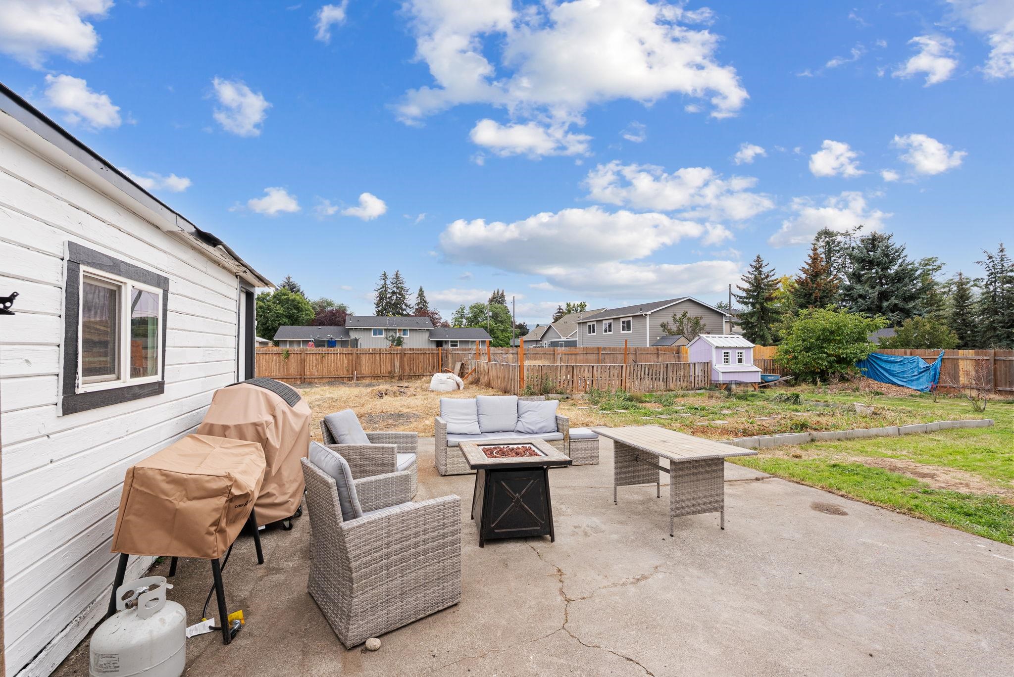11202 E Broadway Ave - Photo 28