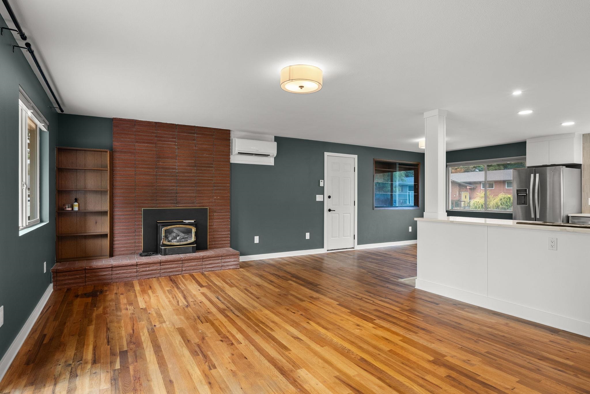 413 N 3rd St - Photo 8