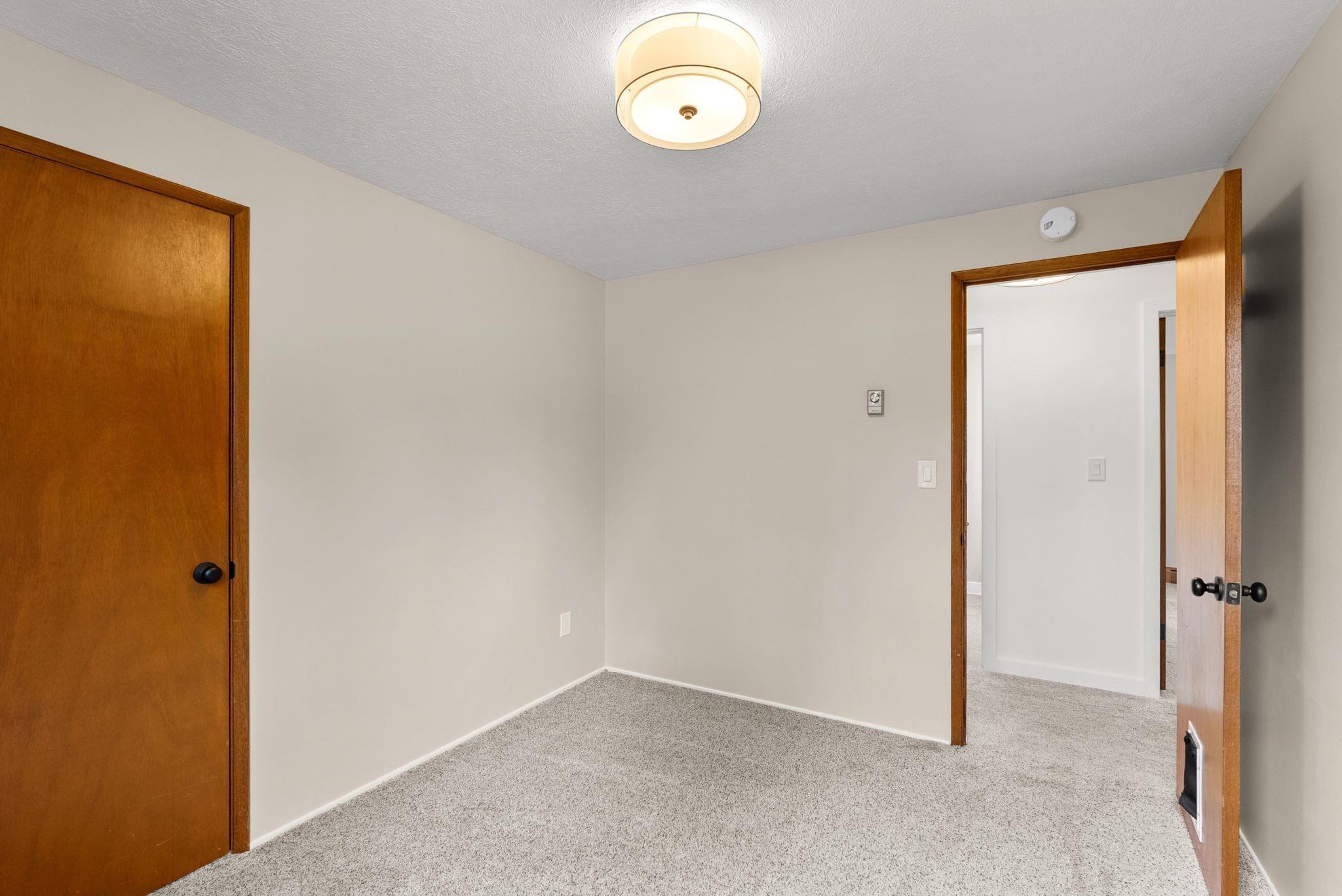 413 N 3rd St - Photo 23