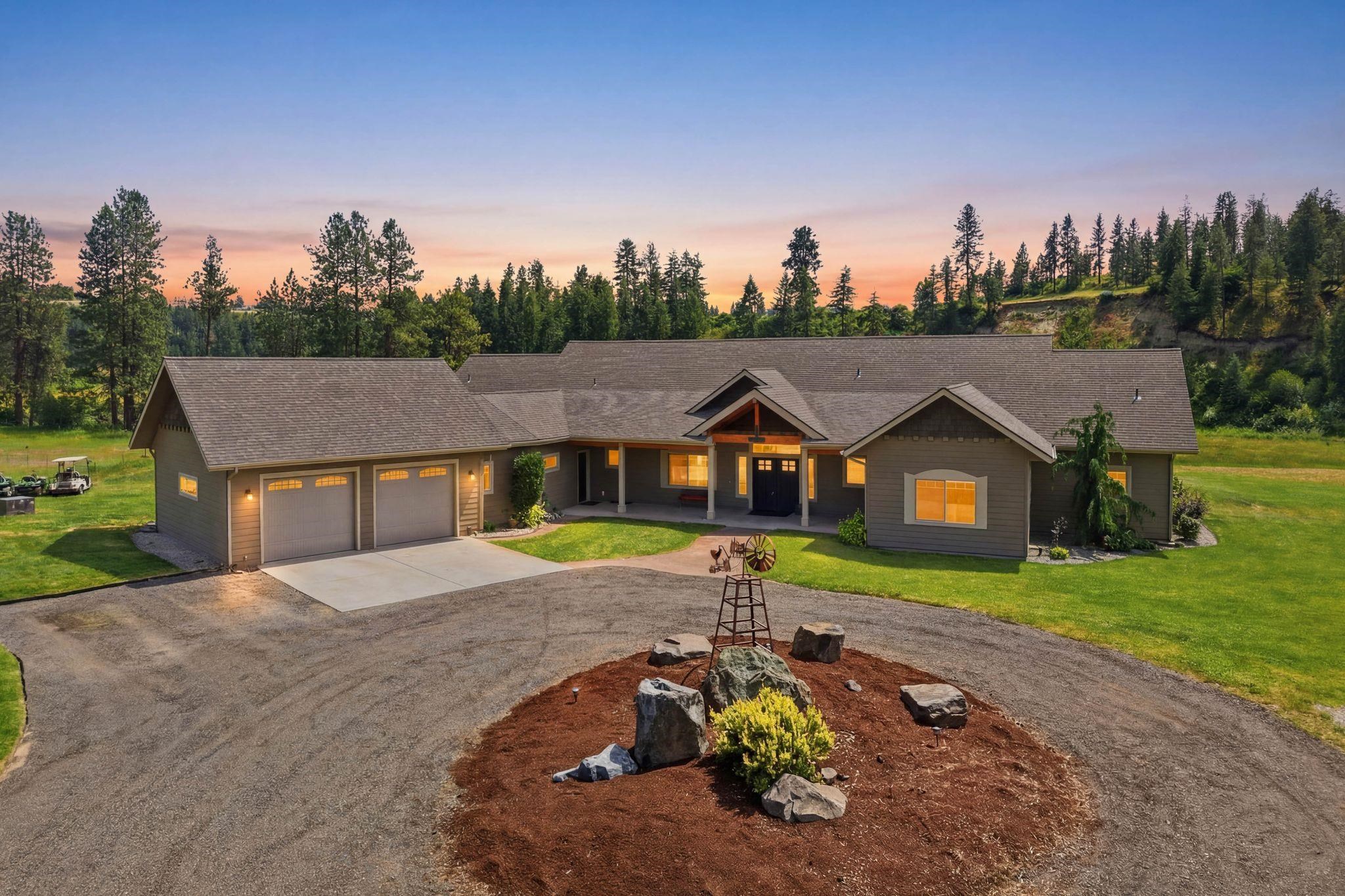 10638 HANGMAN VALLEY Rd - Photo 2