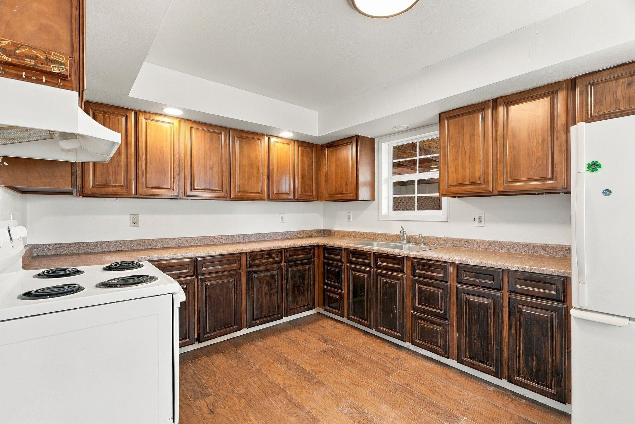 603 E Sanson Ave - Photo 3