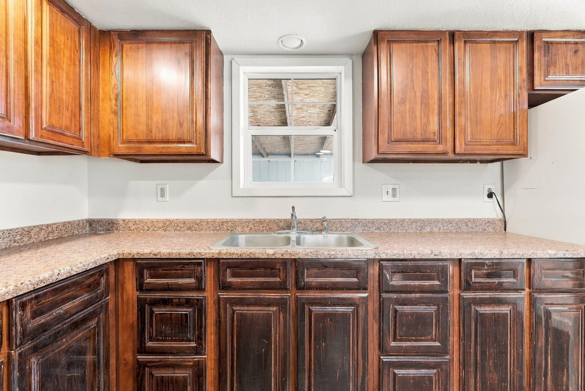 603 E Sanson Ave - Photo 4
