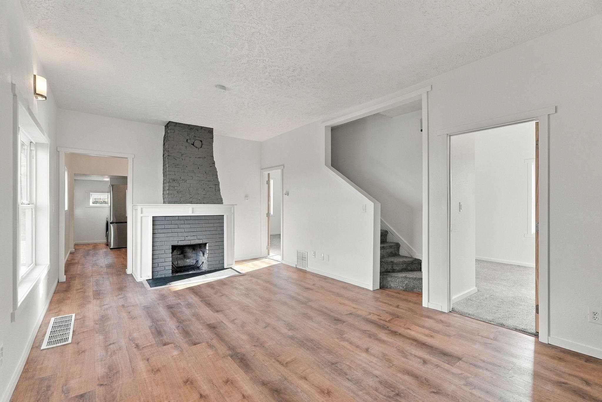 1332 E 29th Ave - Photo 6
