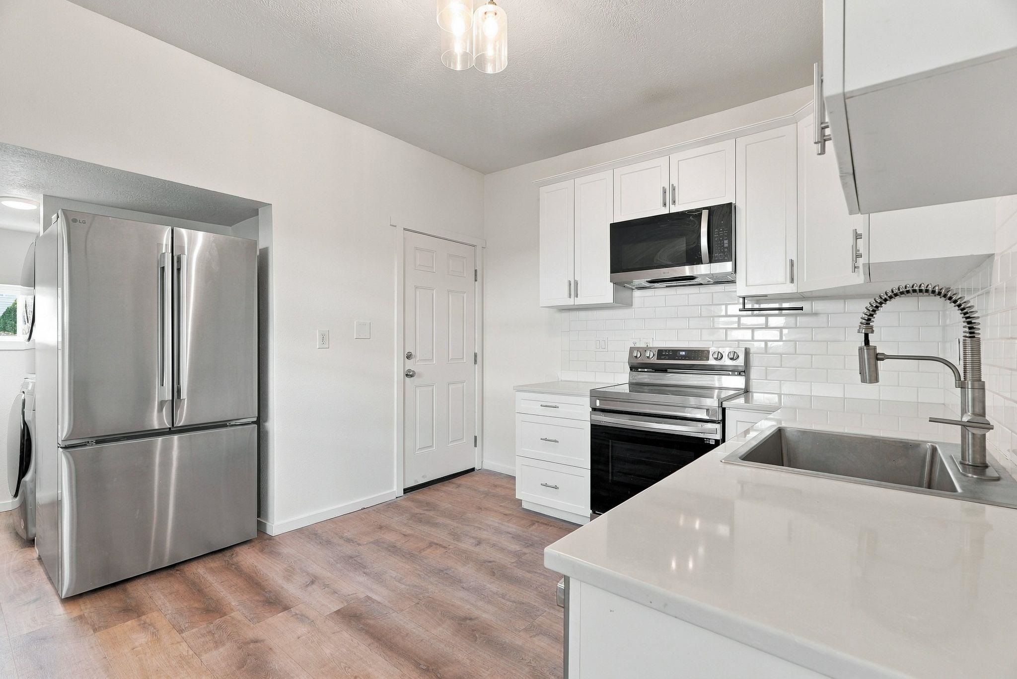 1332 E 29th Ave - Photo 9