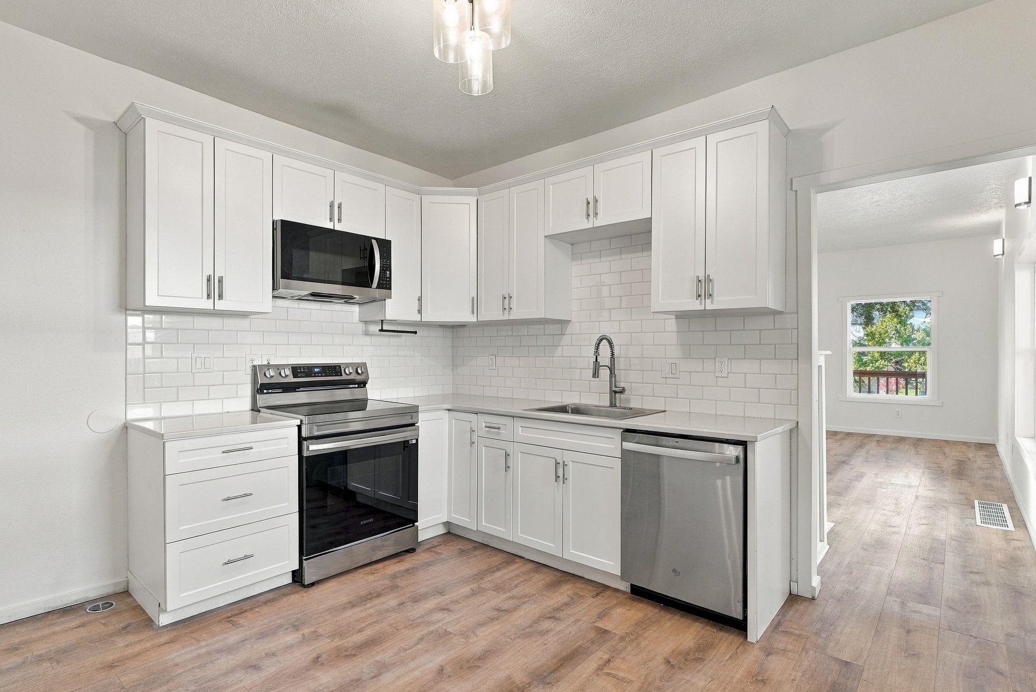 1332 E 29th Ave - Photo 11