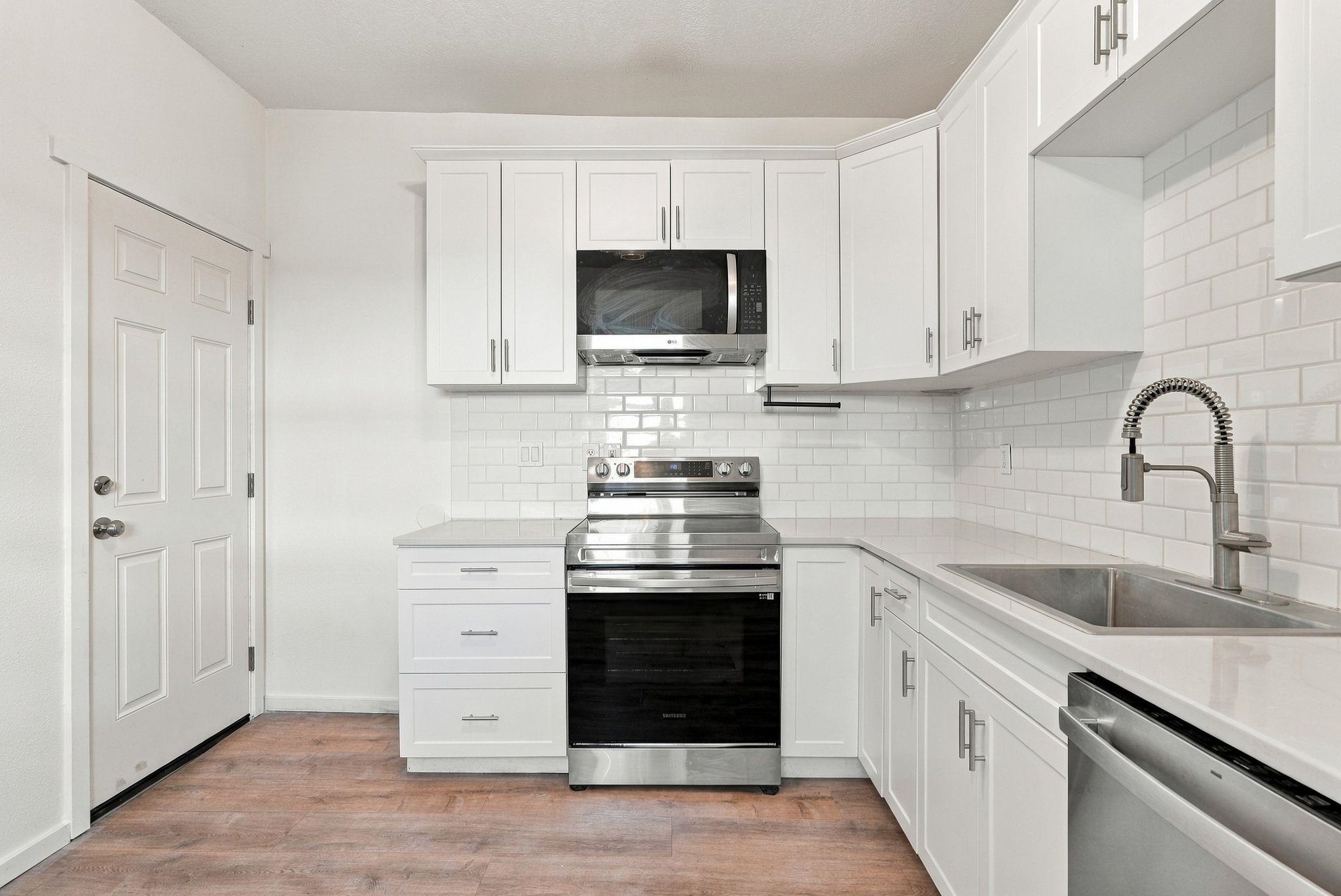 1332 E 29th Ave - Photo 12