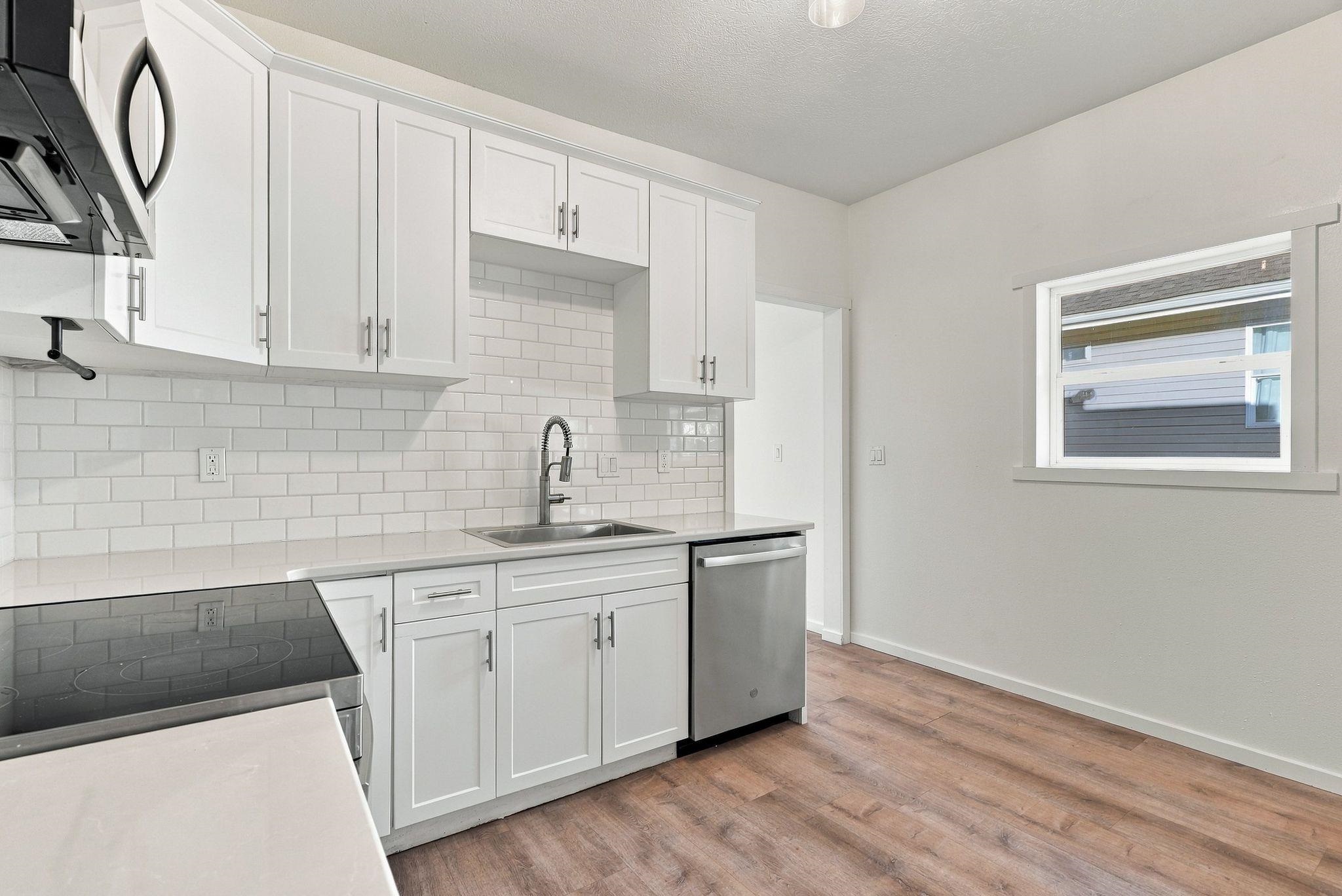 1332 E 29th Ave - Photo 14