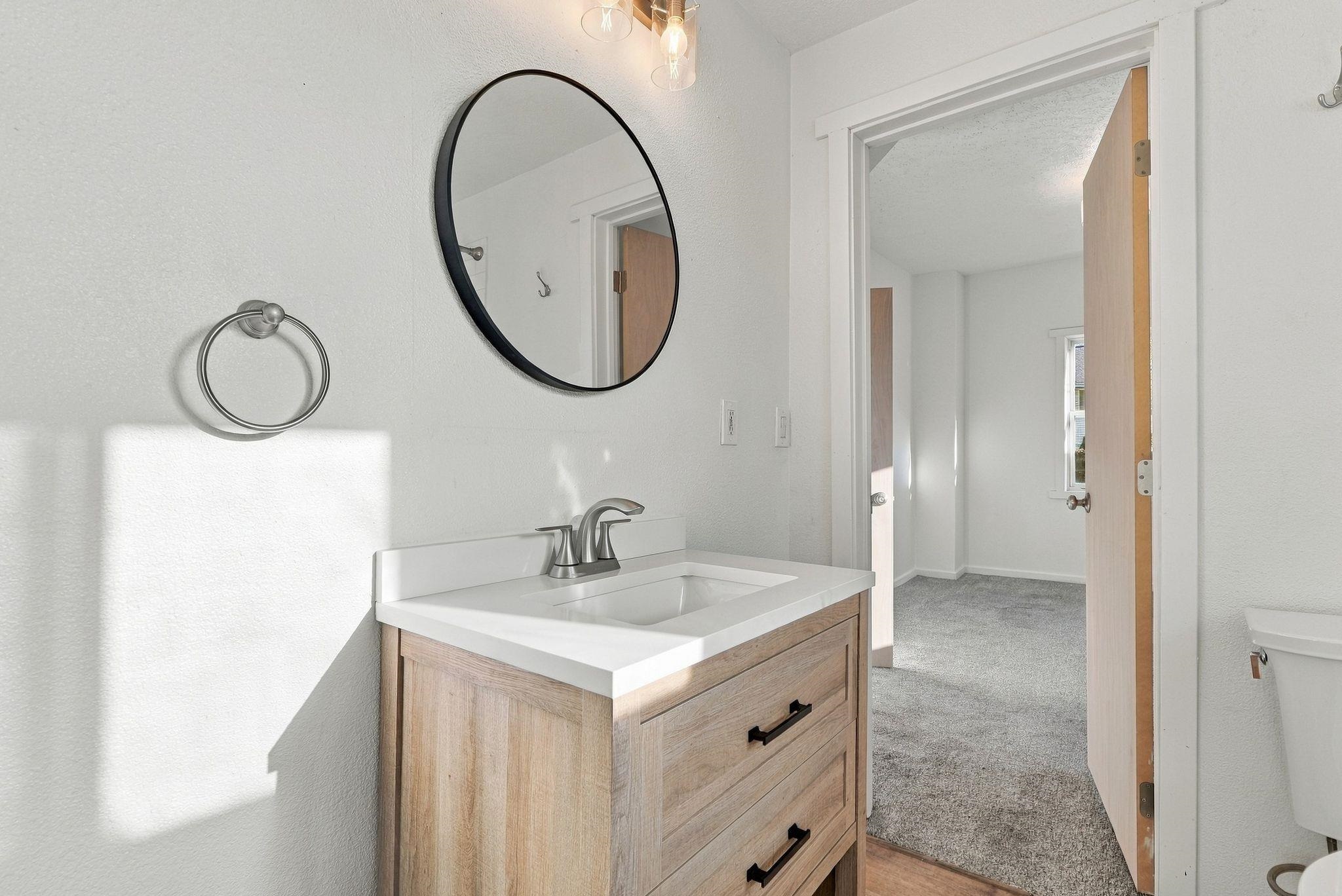 1332 E 29th Ave - Photo 18