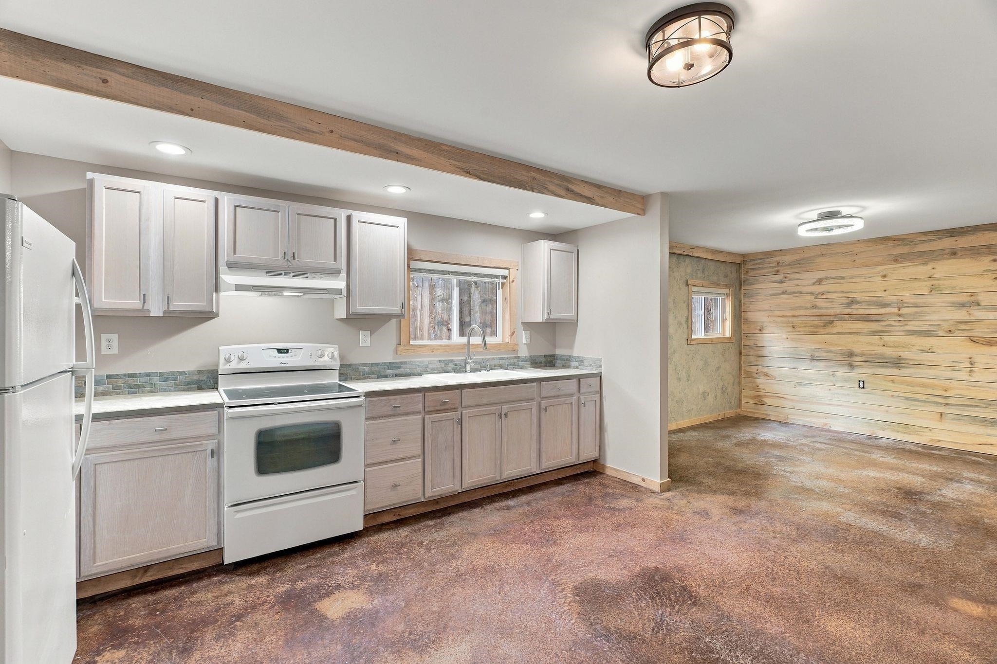 32609 N Perry Rd - Photo 8