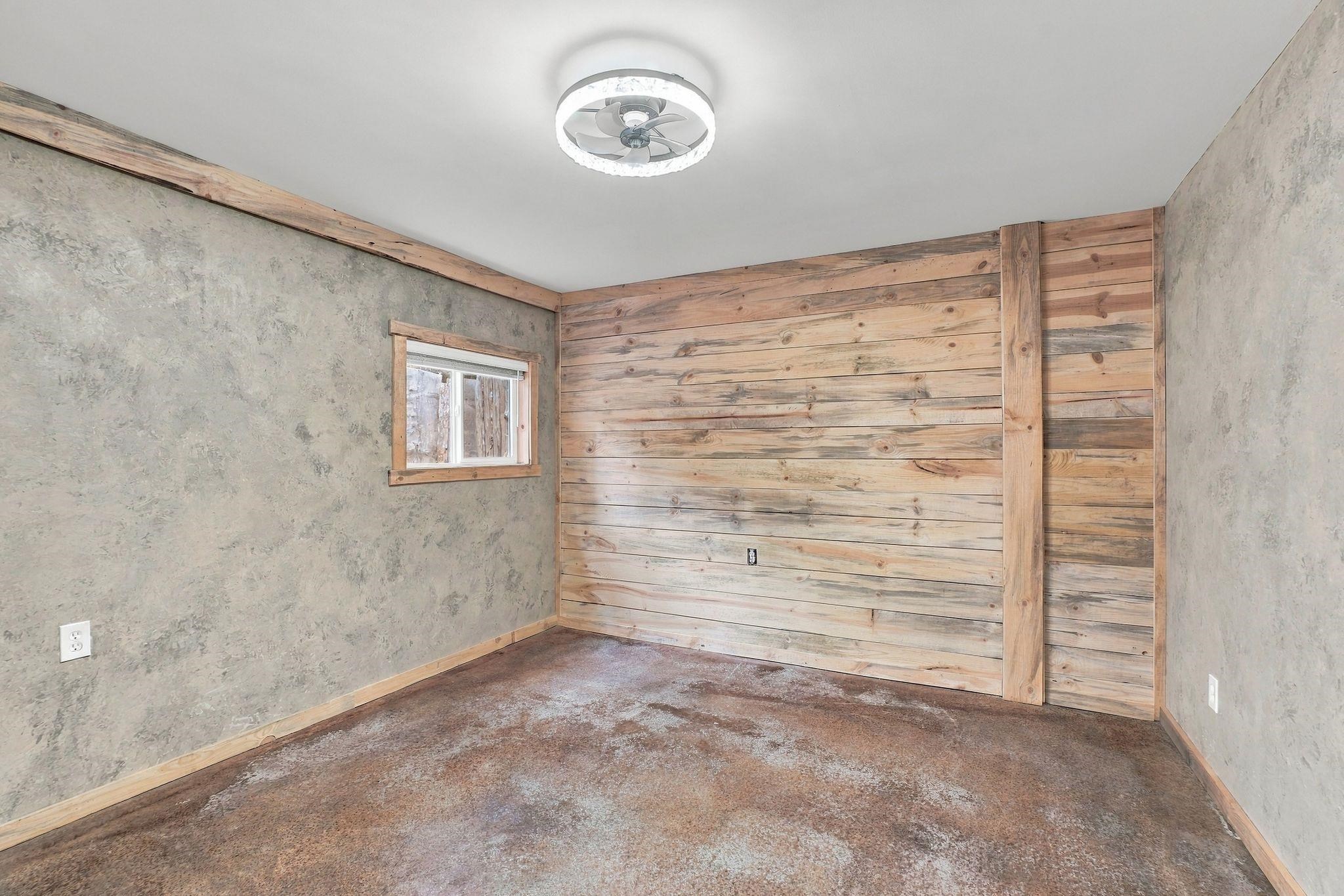 32609 N Perry Rd - Photo 9