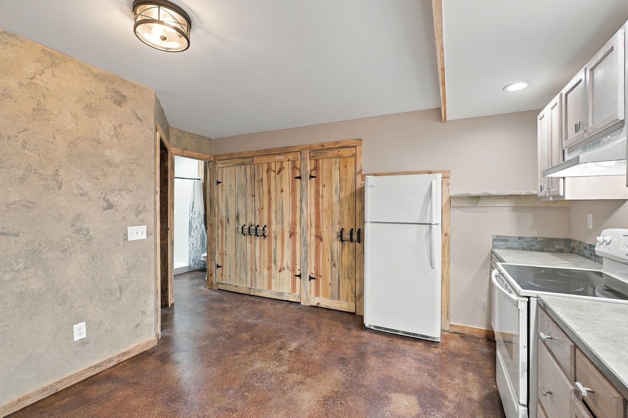 32609 N Perry Rd - Photo 10