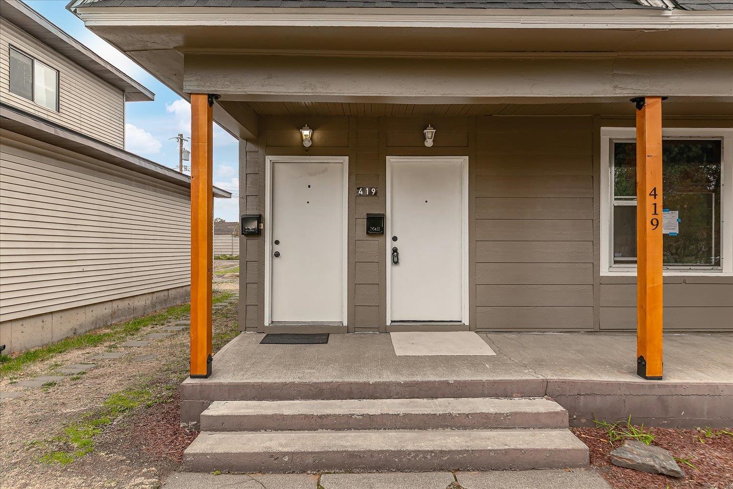 417/419 E MONTGOMERY Ave - Photo 2