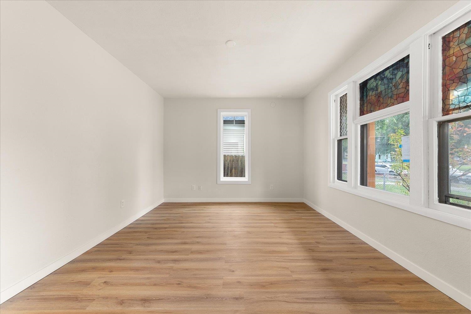 417/419 E MONTGOMERY Ave - Photo 3