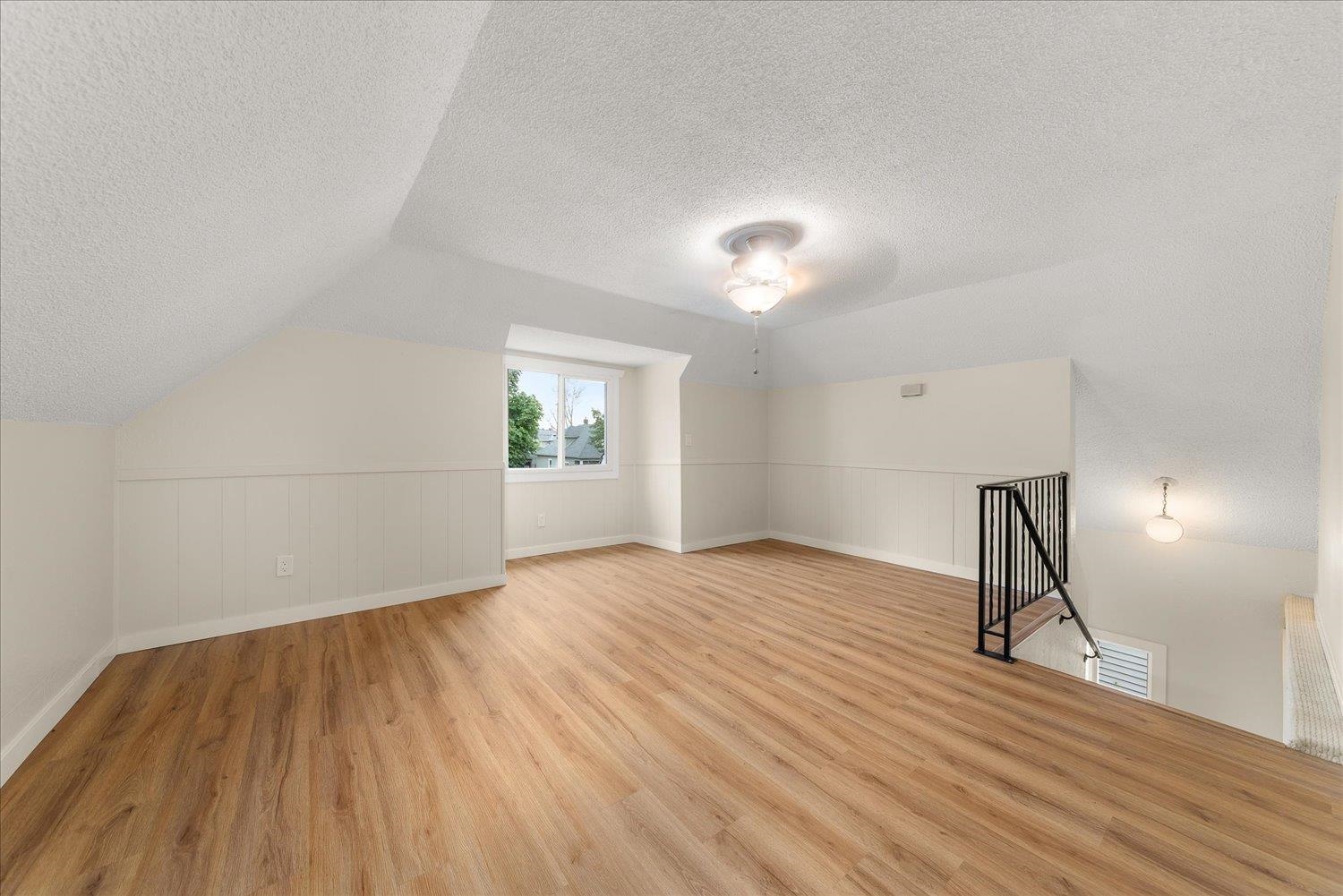 417/419 E MONTGOMERY Ave - Photo 12