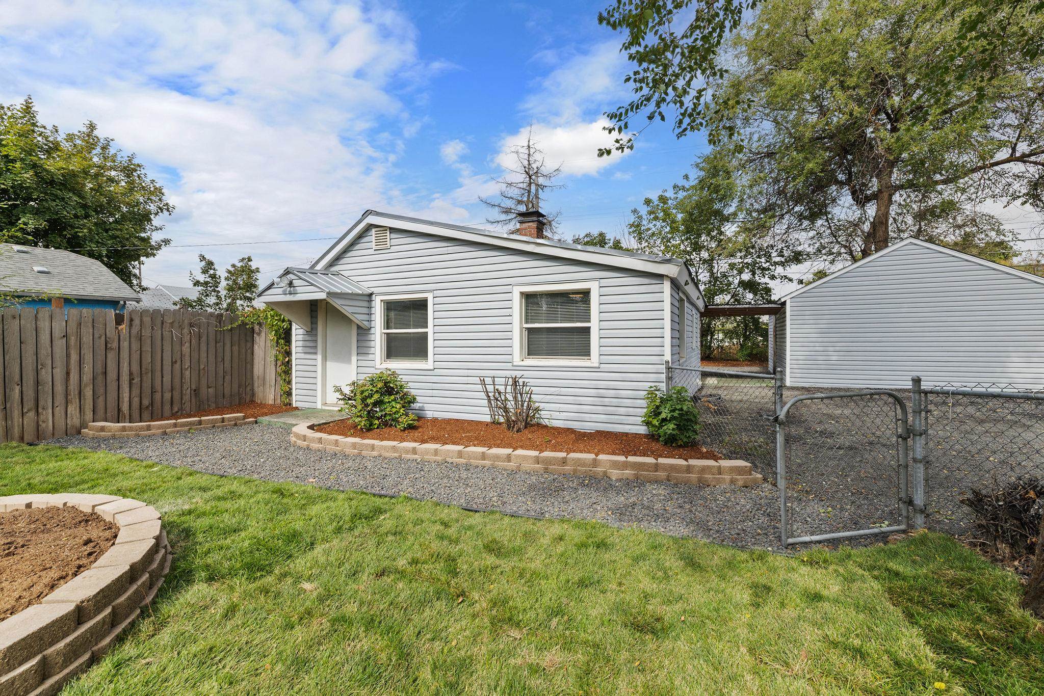 4513 E 3rd Ave - Photo 17