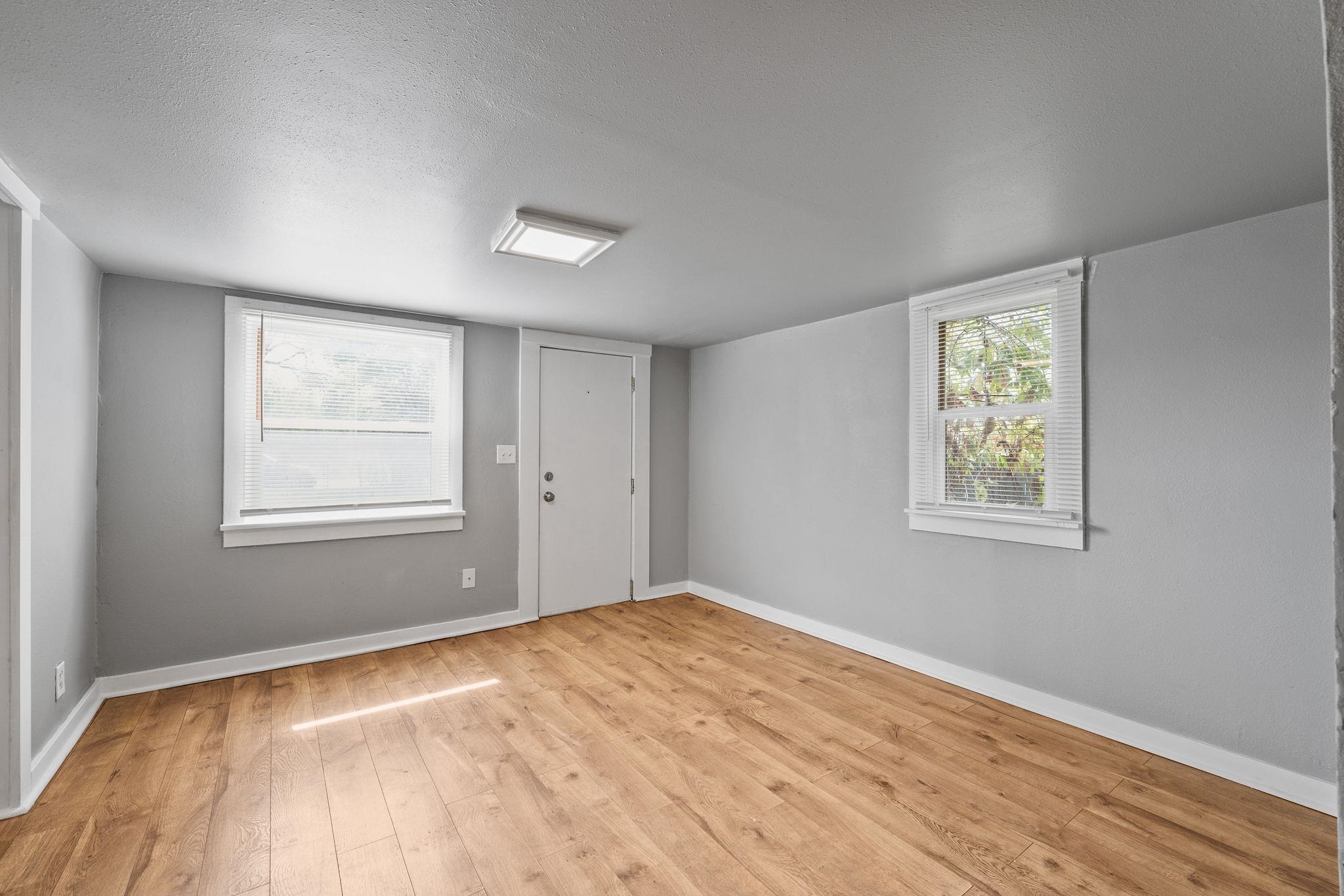 4513 E 3rd Ave - Photo 5