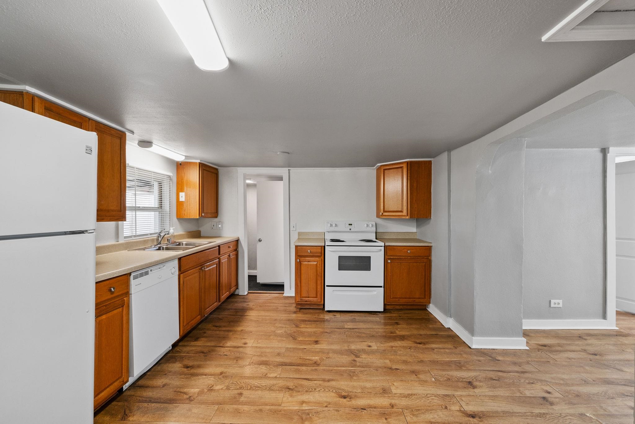 4513 E 3rd Ave - Photo 7