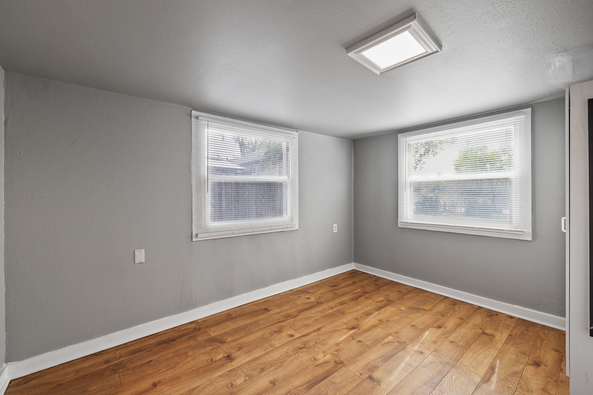 4513 E 3rd Ave - Photo 9