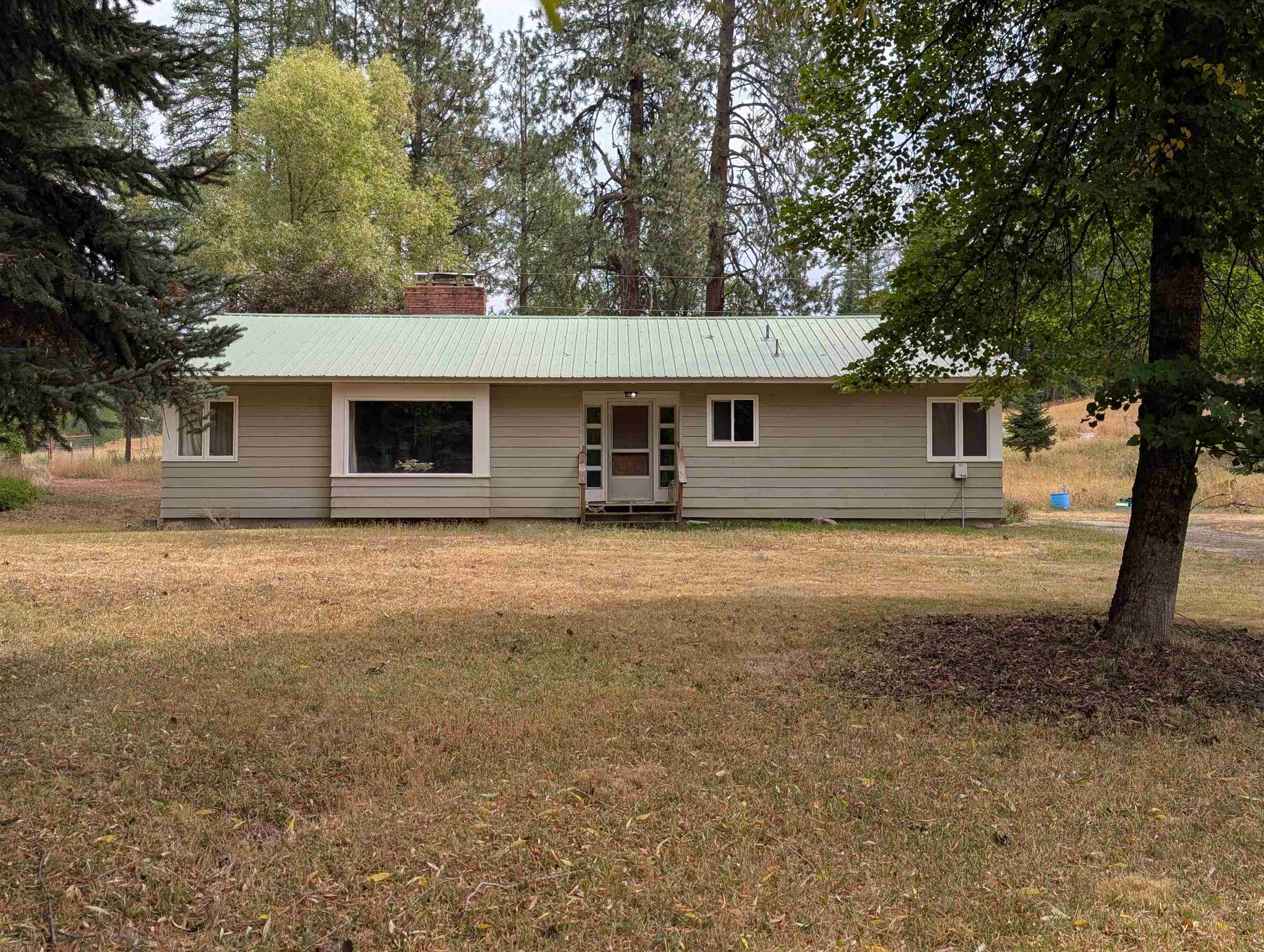 4439 Whittier Rd - Photo 3