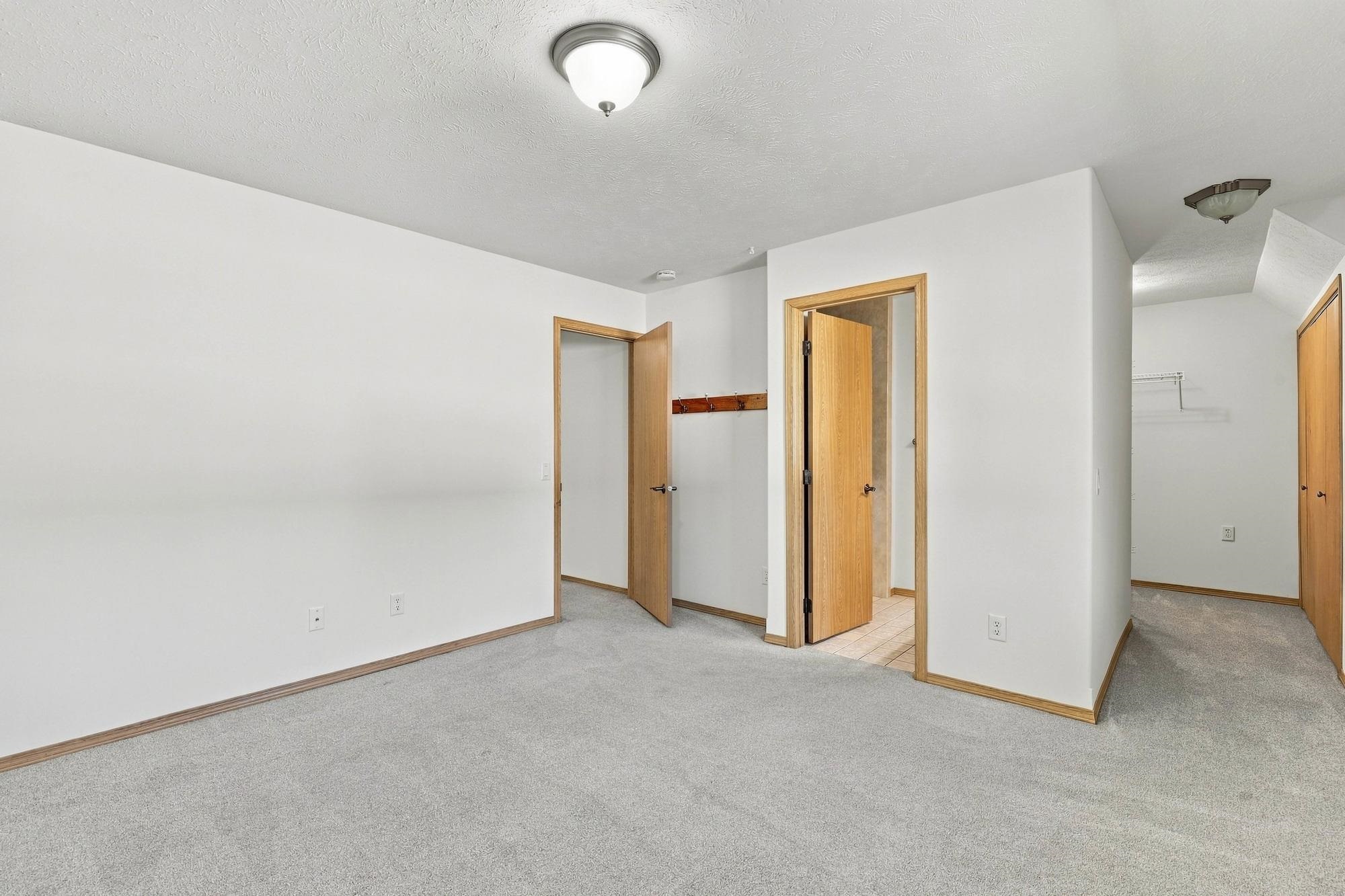 411 E. 7th Ave - Photo 12