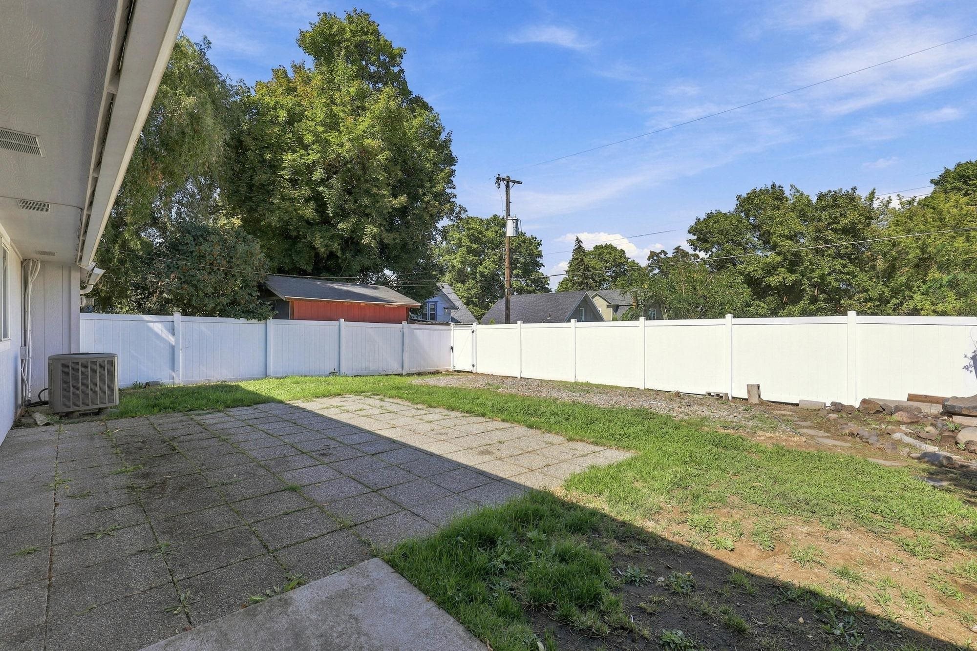 411 E. 7th Ave - Photo 20