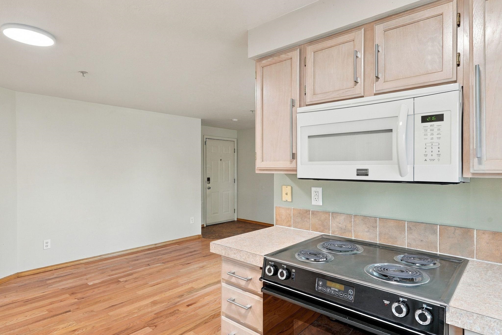 639 N Riverpoint Blvd - Photo 5