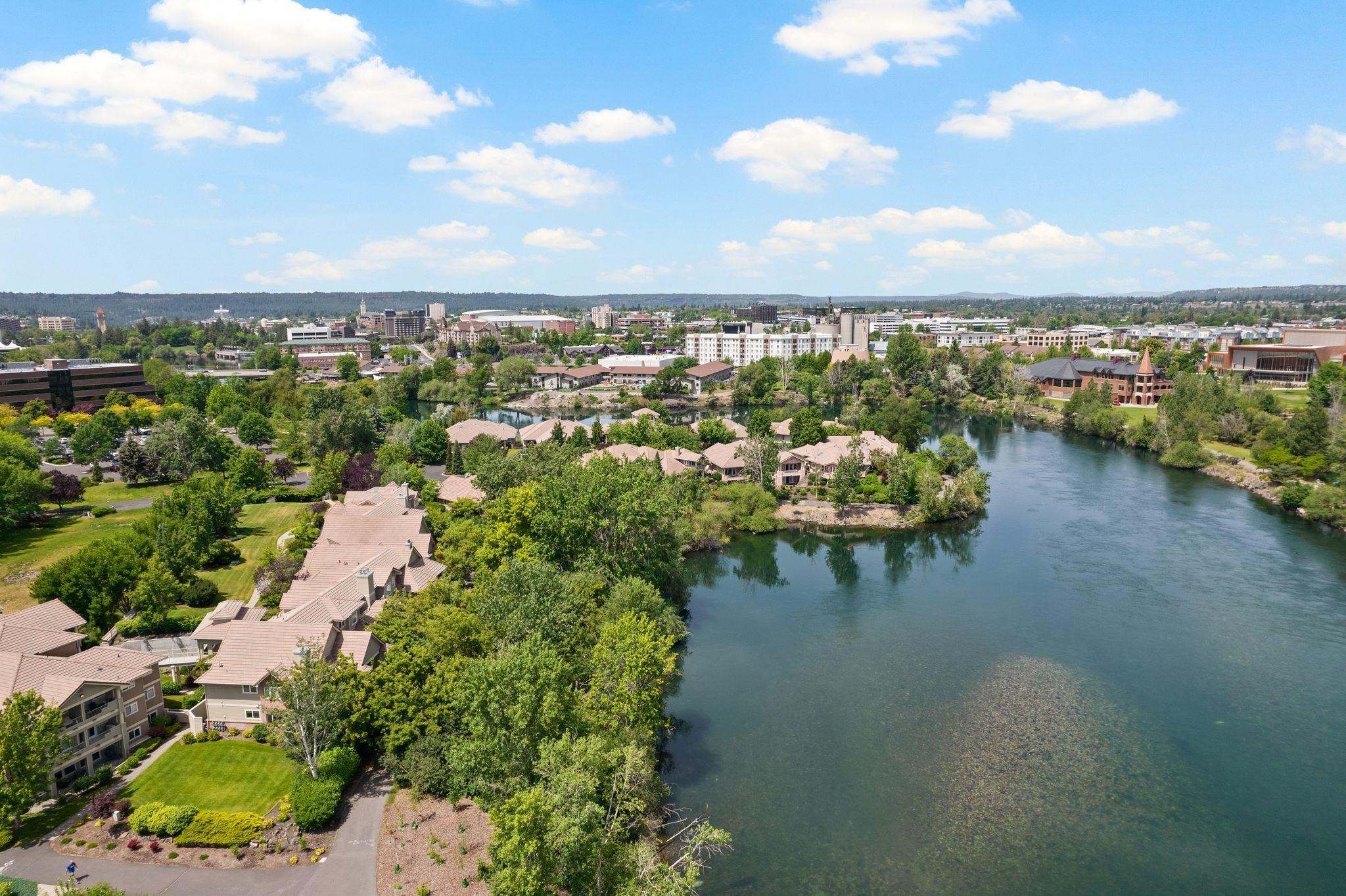 639 N Riverpoint Blvd - Photo 22
