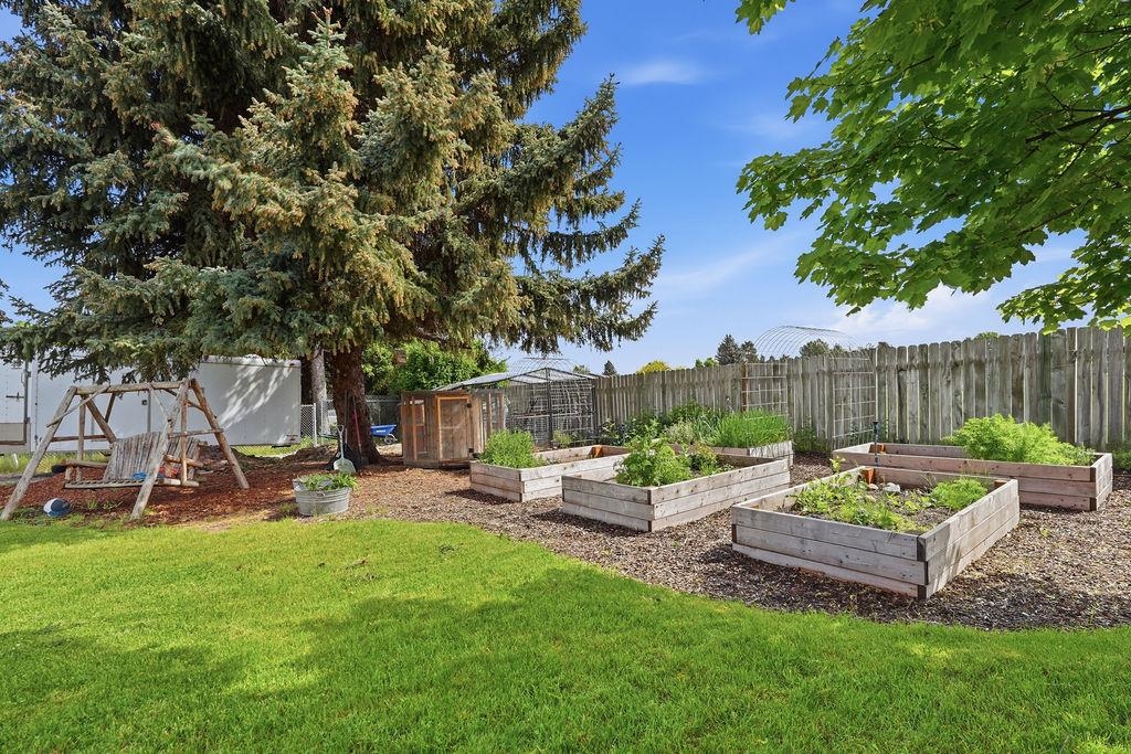 1415 S Woodlawn Rd - Photo 40