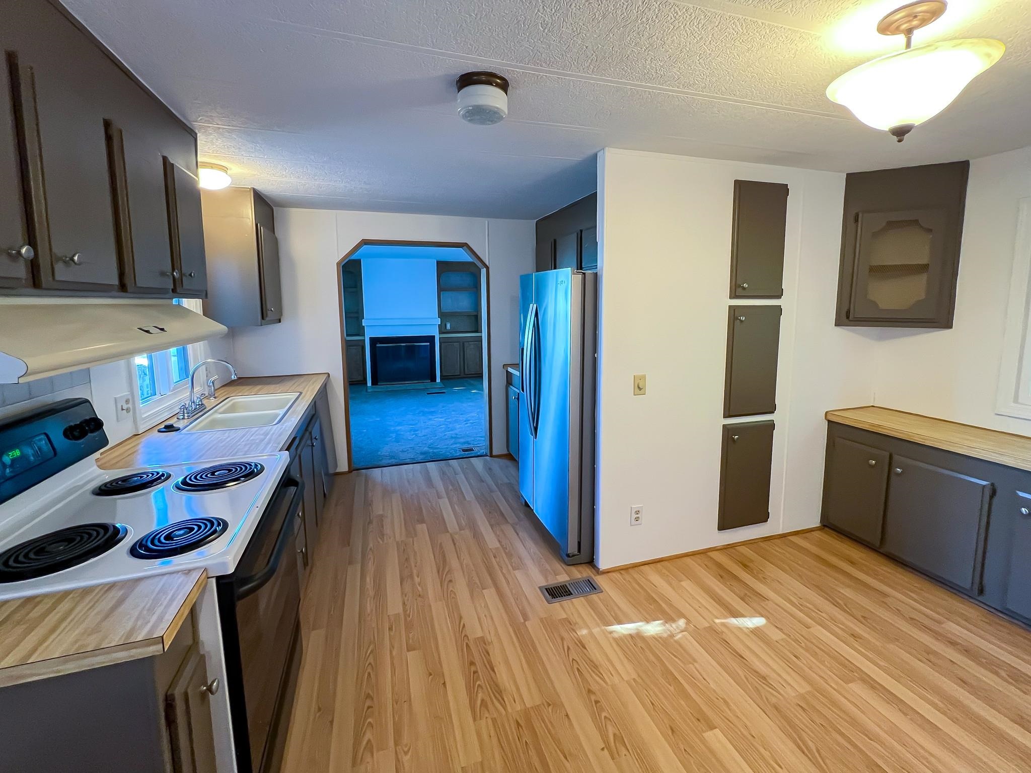 1165 S Grand Ave - Photo 4