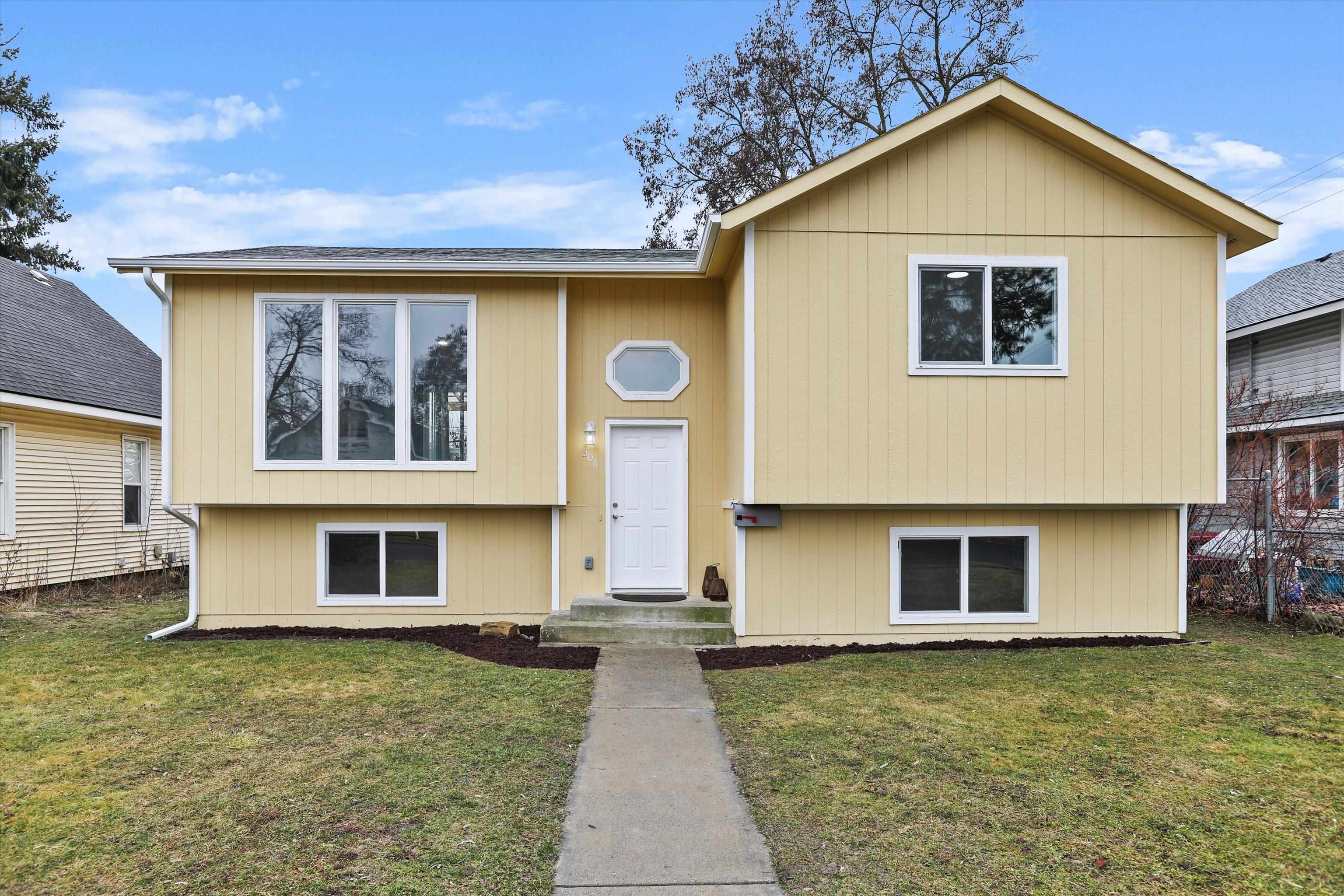 308 E Crown Ave - Photo 1