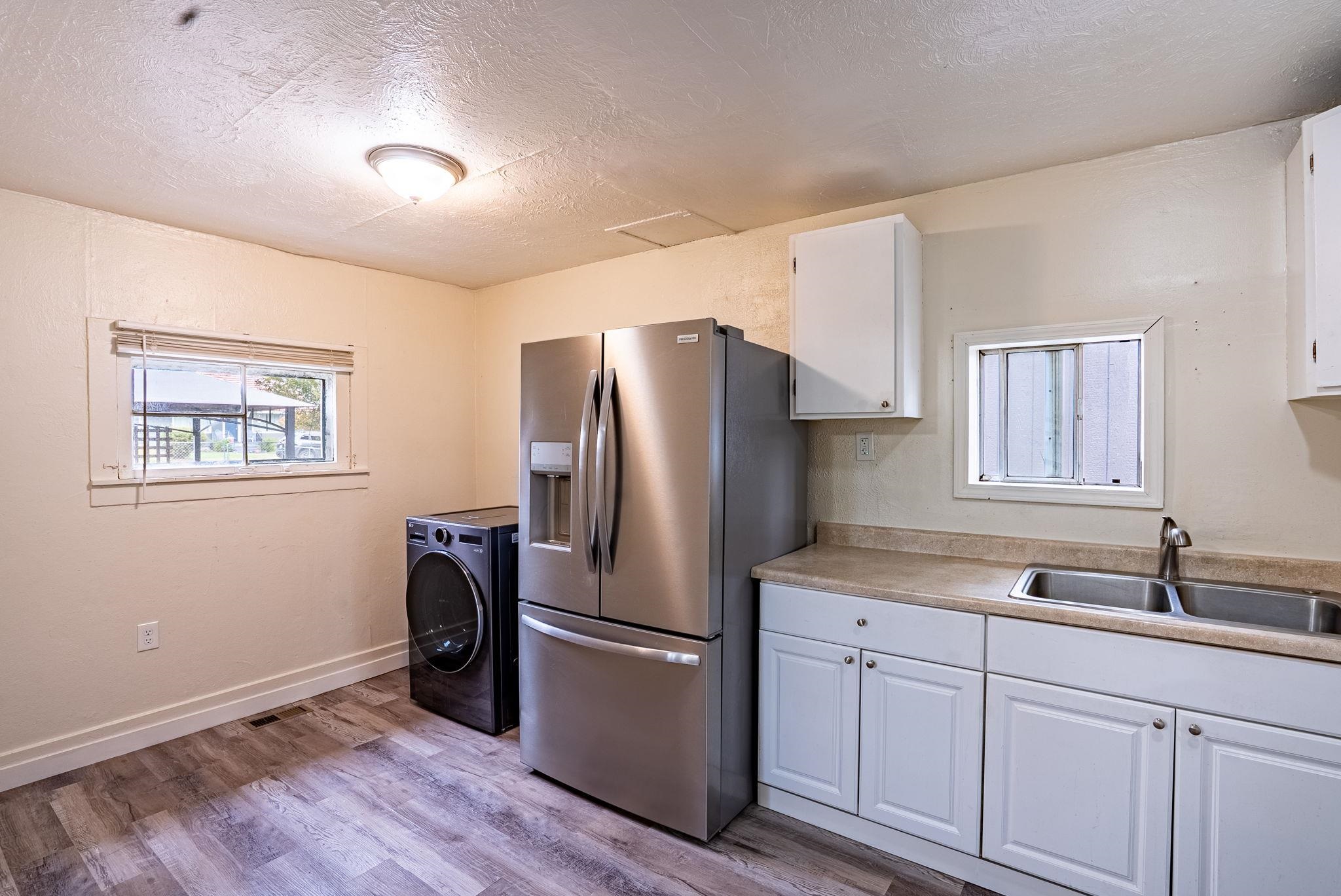 614 E Gordon Ave - Photo 5