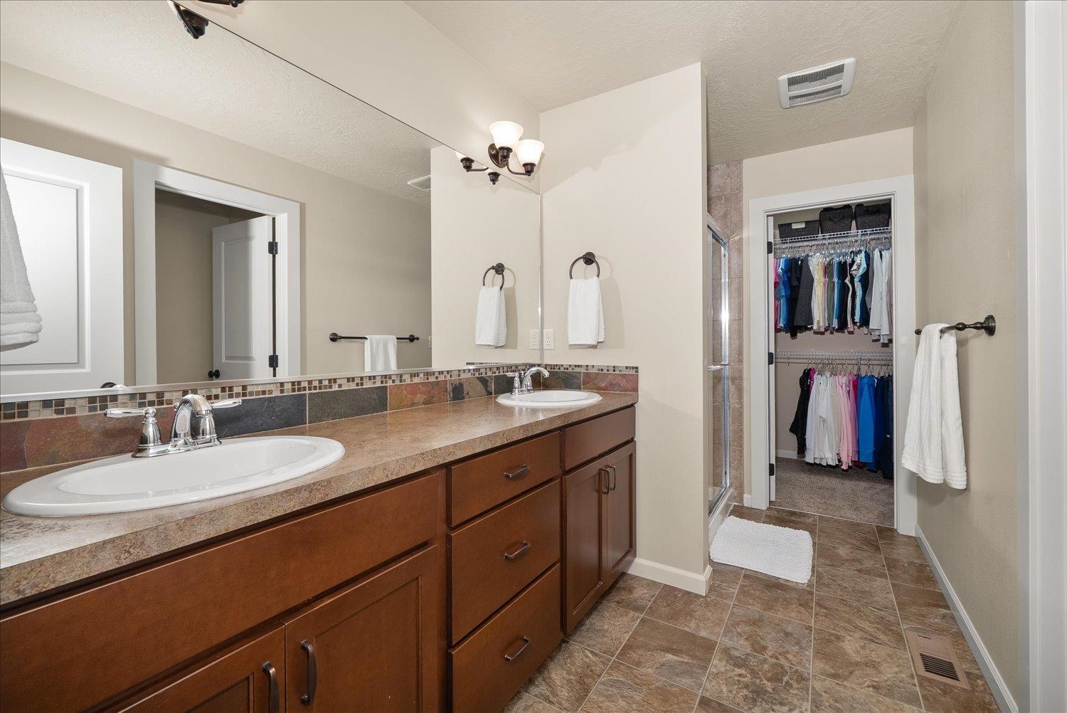 5503 S Oakridge Dr - Photo 18
