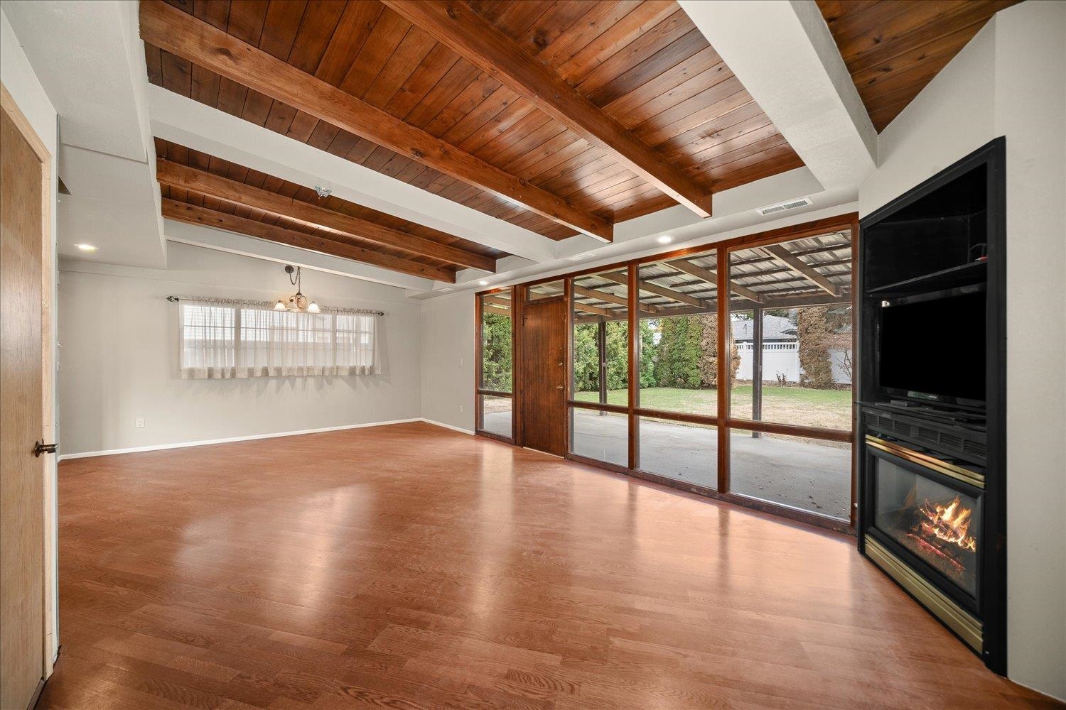515 W Nebraska Ave - Photo 3